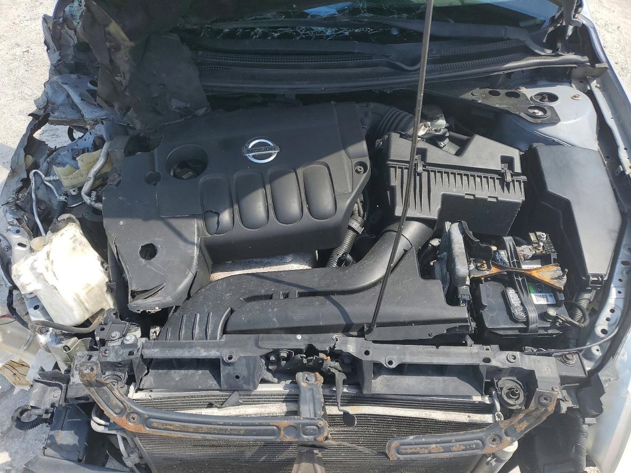2011 Nissan Altima 2.5 Silver vin: 1N4AL2AP8BC138458