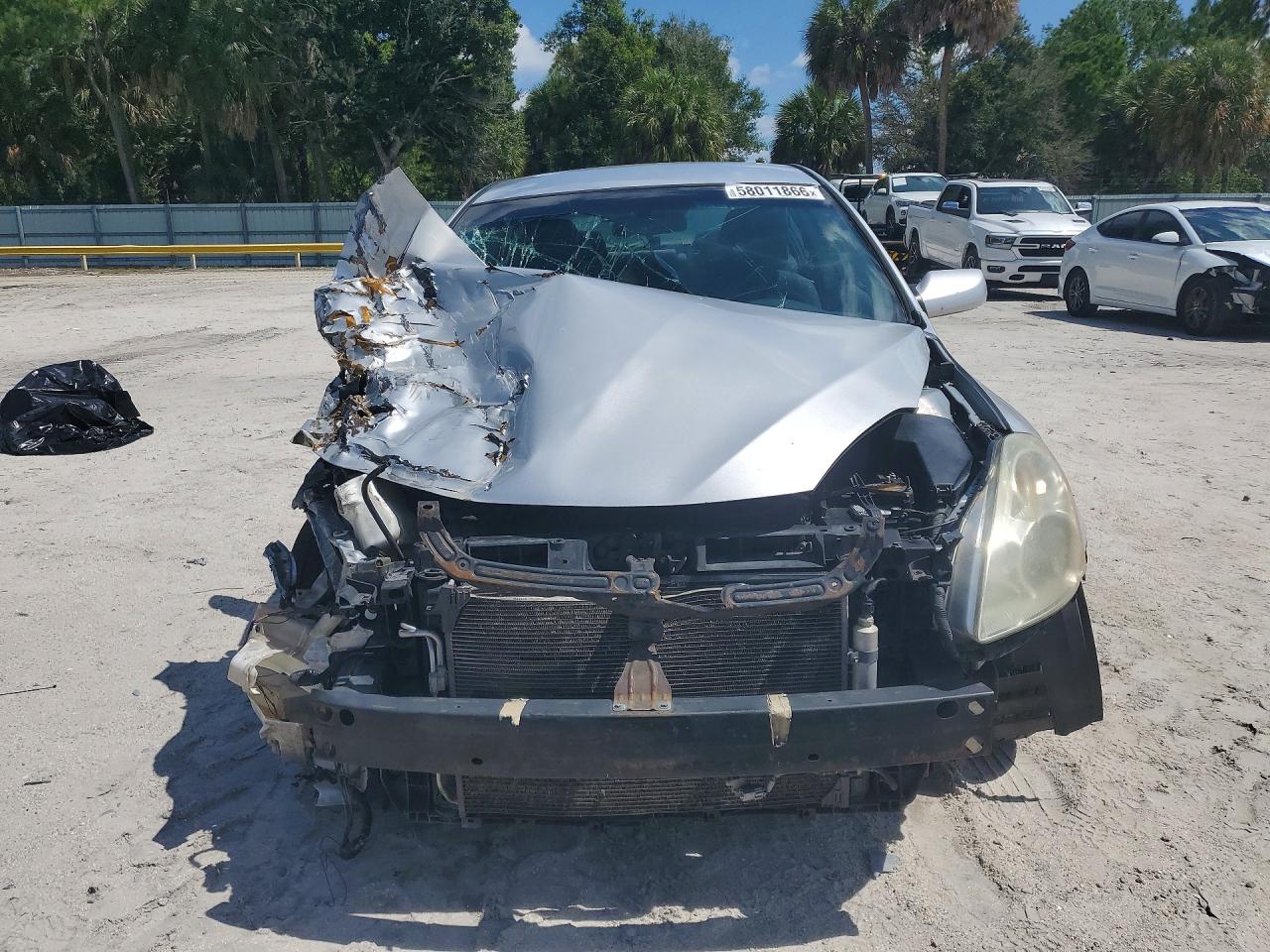 2011 Nissan Altima 2.5 Silver vin: 1N4AL2AP8BC138458