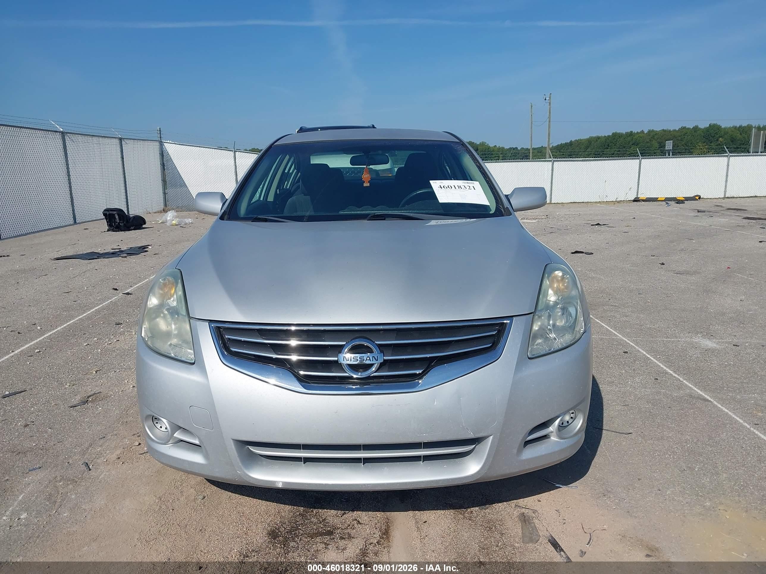2011 Nissan Altima 2.5 S Silver vin: 1N4AL2AP8BC167037