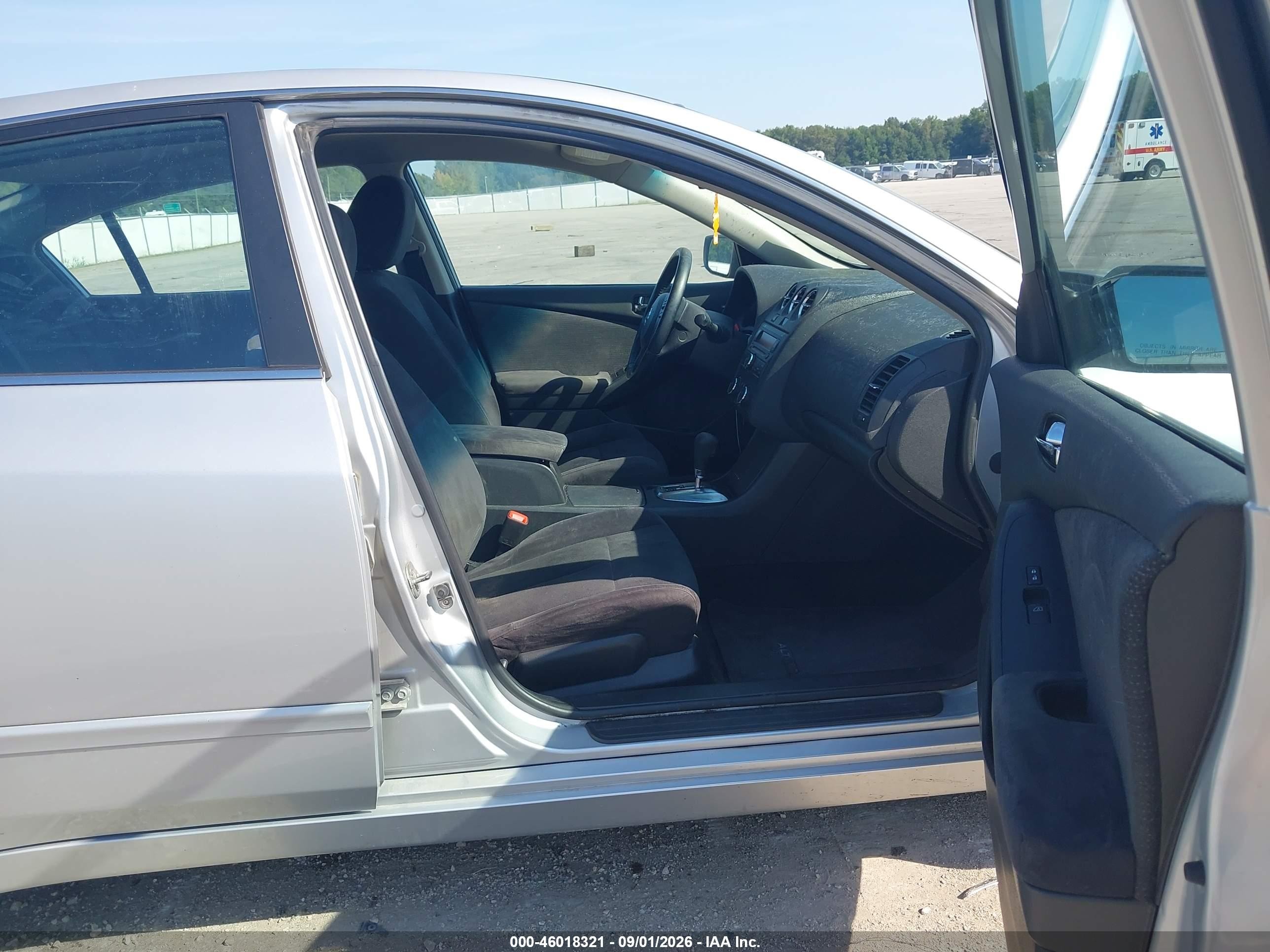 2011 Nissan Altima 2.5 S Silver vin: 1N4AL2AP8BC167037