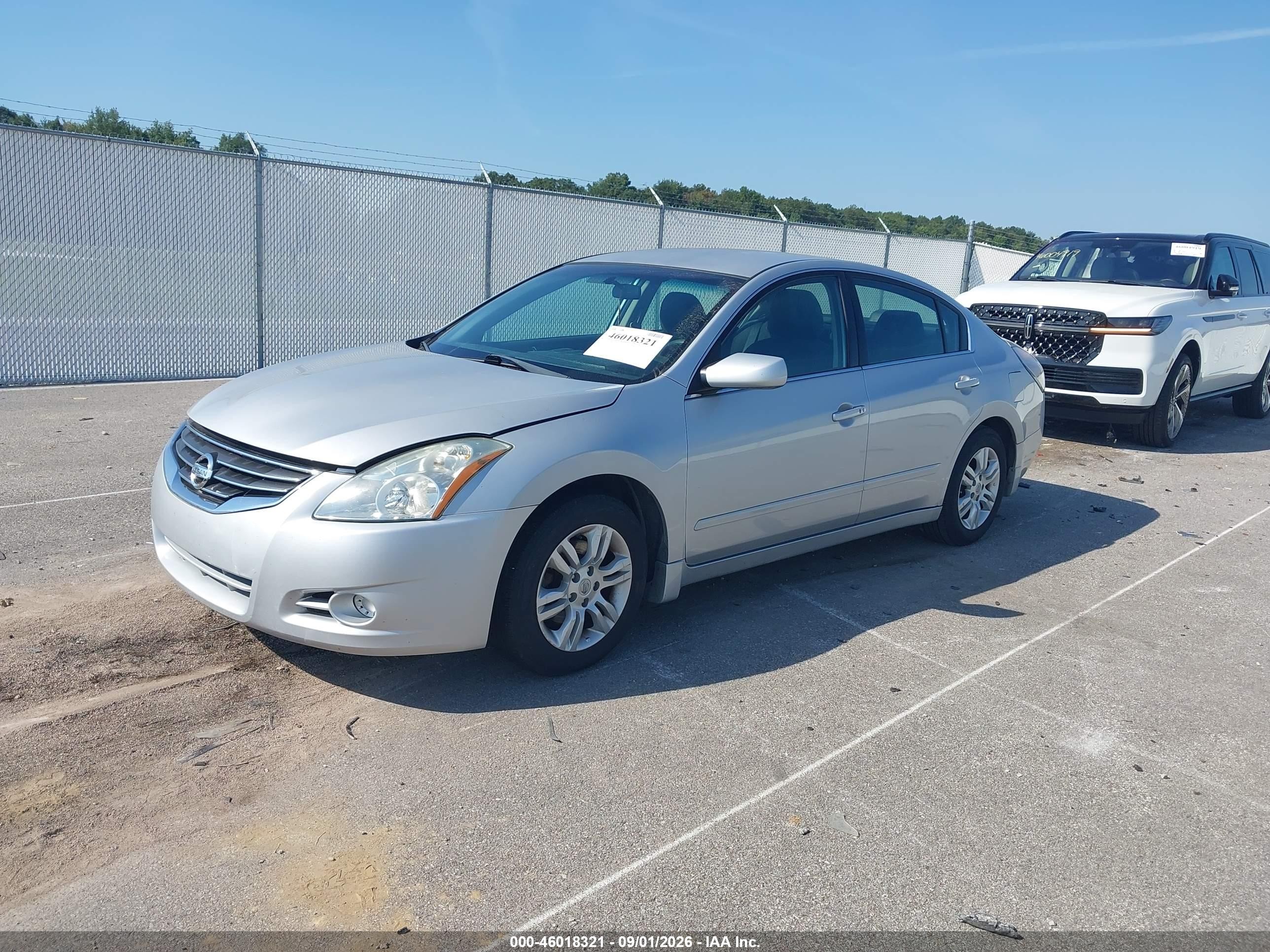 2011 Nissan Altima 2.5 S Silver vin: 1N4AL2AP8BC167037