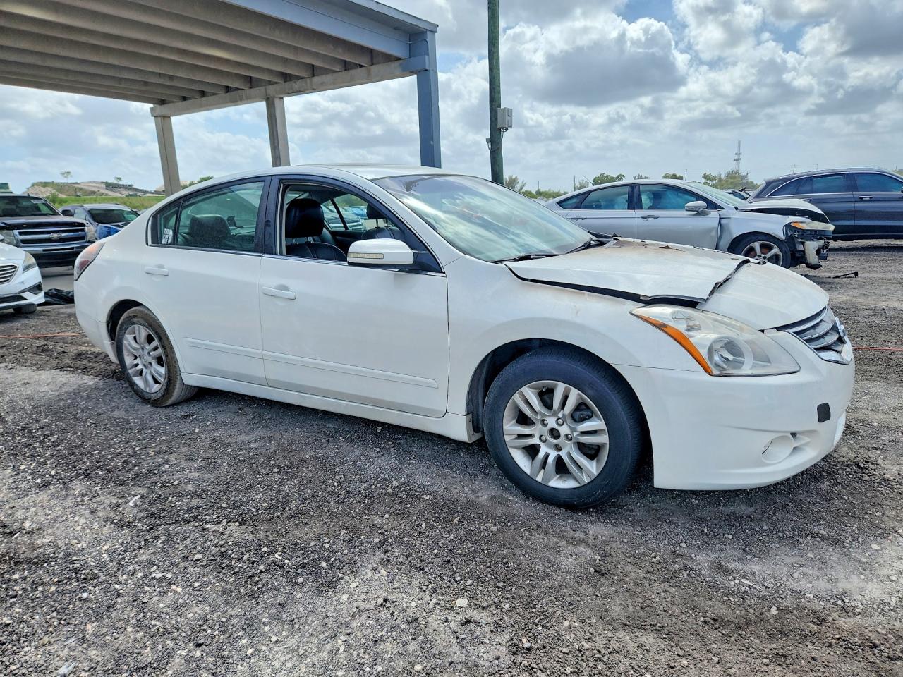 2011 Nissan Altima 2.5 White vin: 1N4AL2AP8BN402959