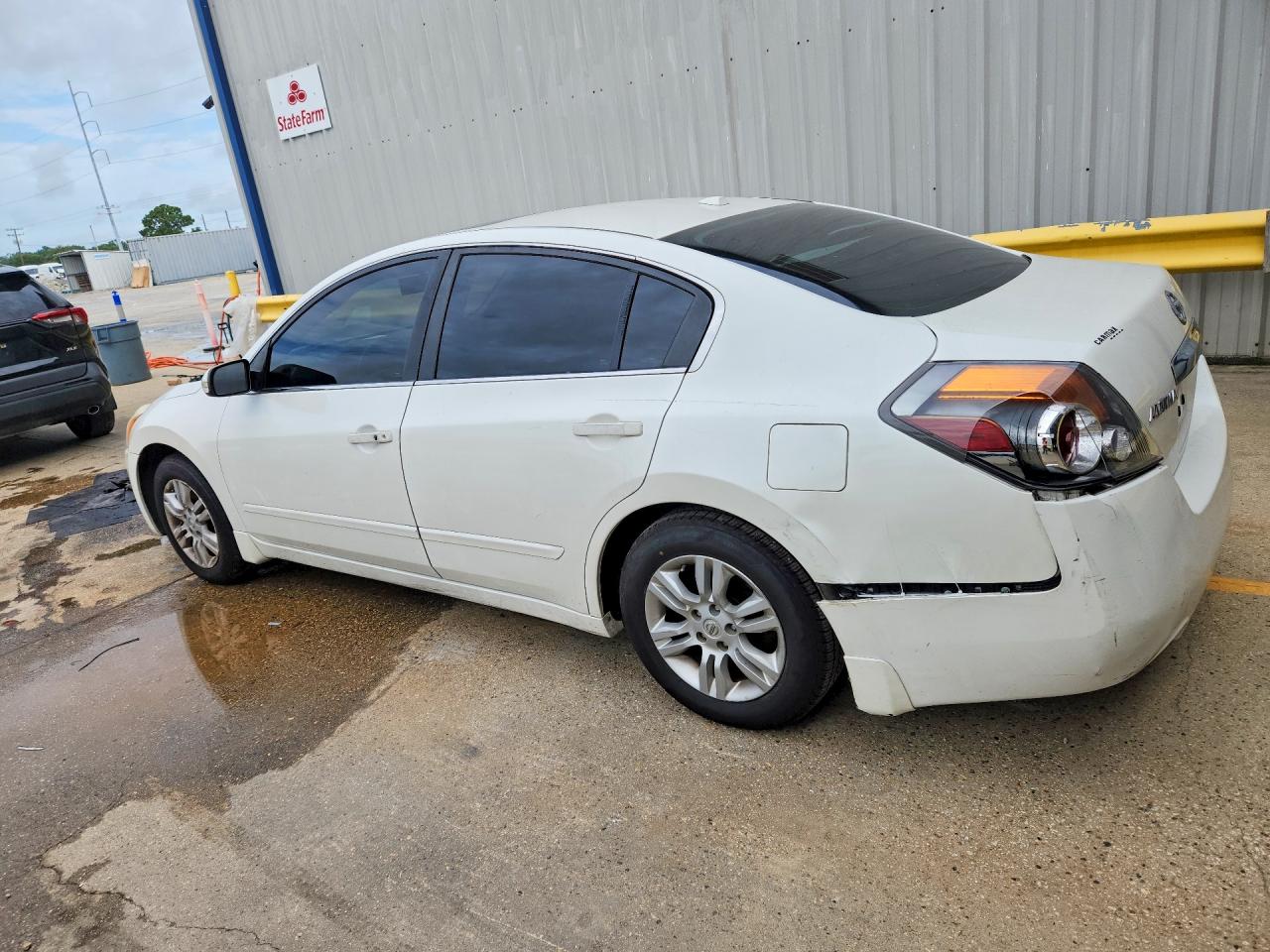 2011 Nissan Altima 2.5 White vin: 1N4AL2AP8BN452454