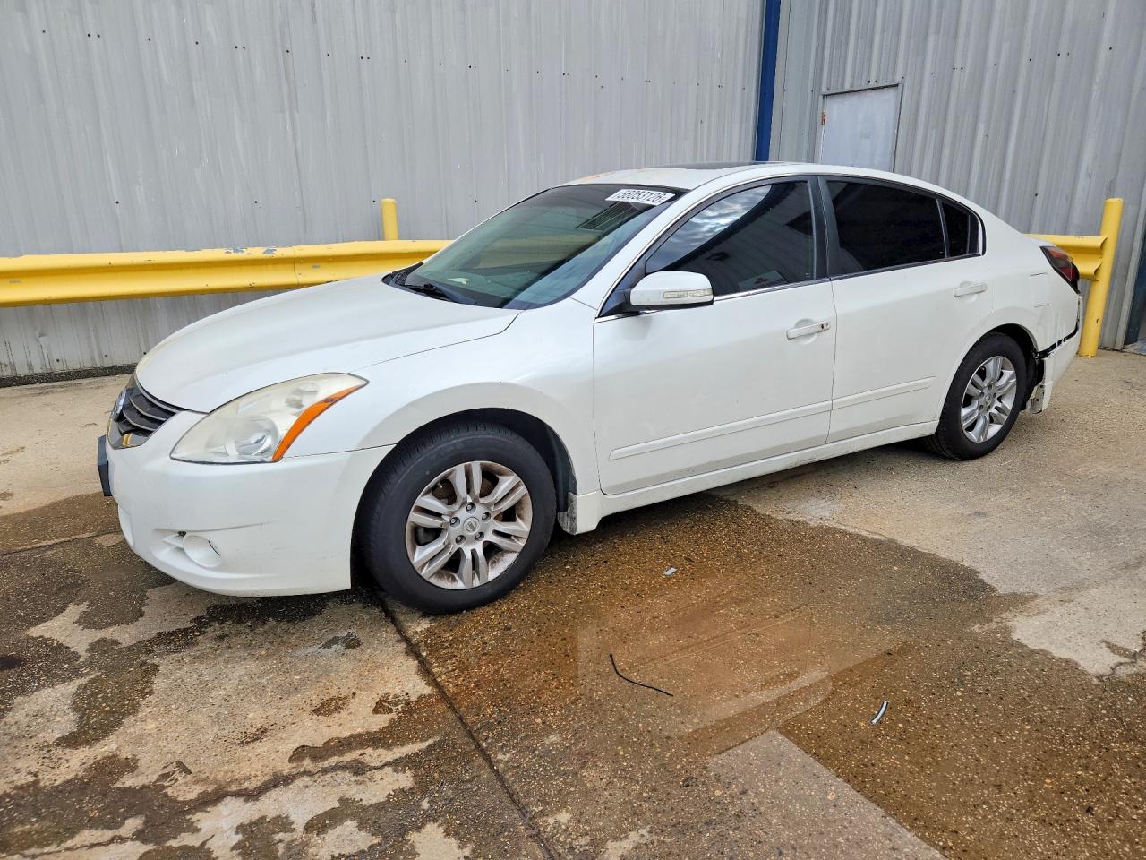 2011 Nissan Altima 2.5 White vin: 1N4AL2AP8BN452454