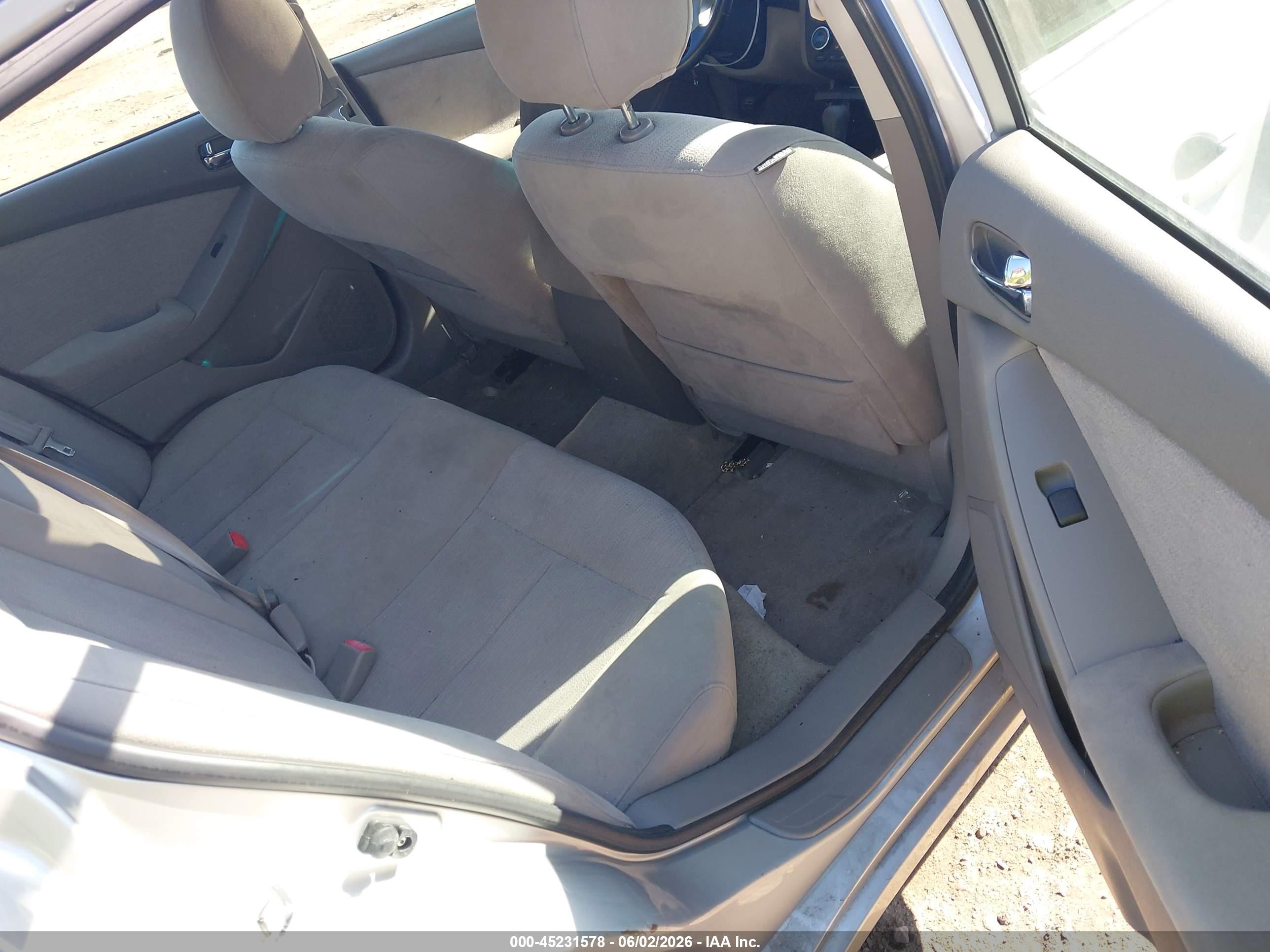 2011 Nissan Altima 2.5 S Silver vin: 1N4AL2AP8BN468525