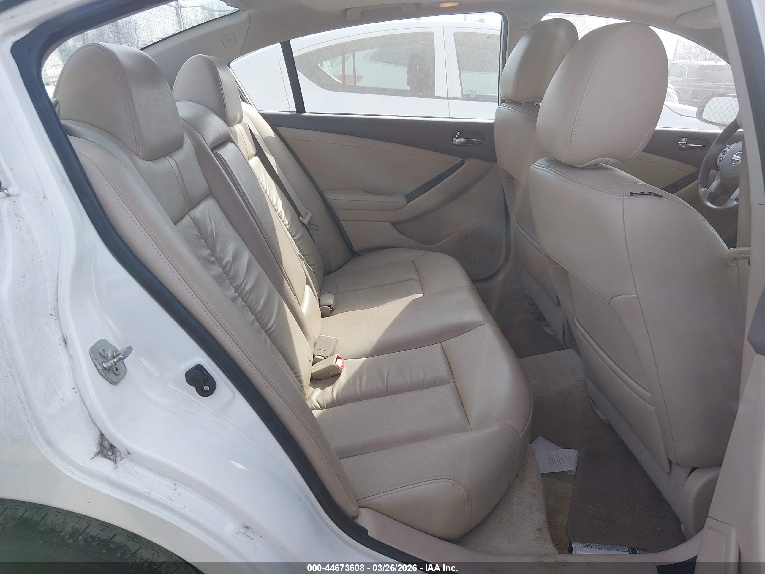 2011 Nissan Altima 2.5 S Белый vin: 1N4AL2AP8BN472719