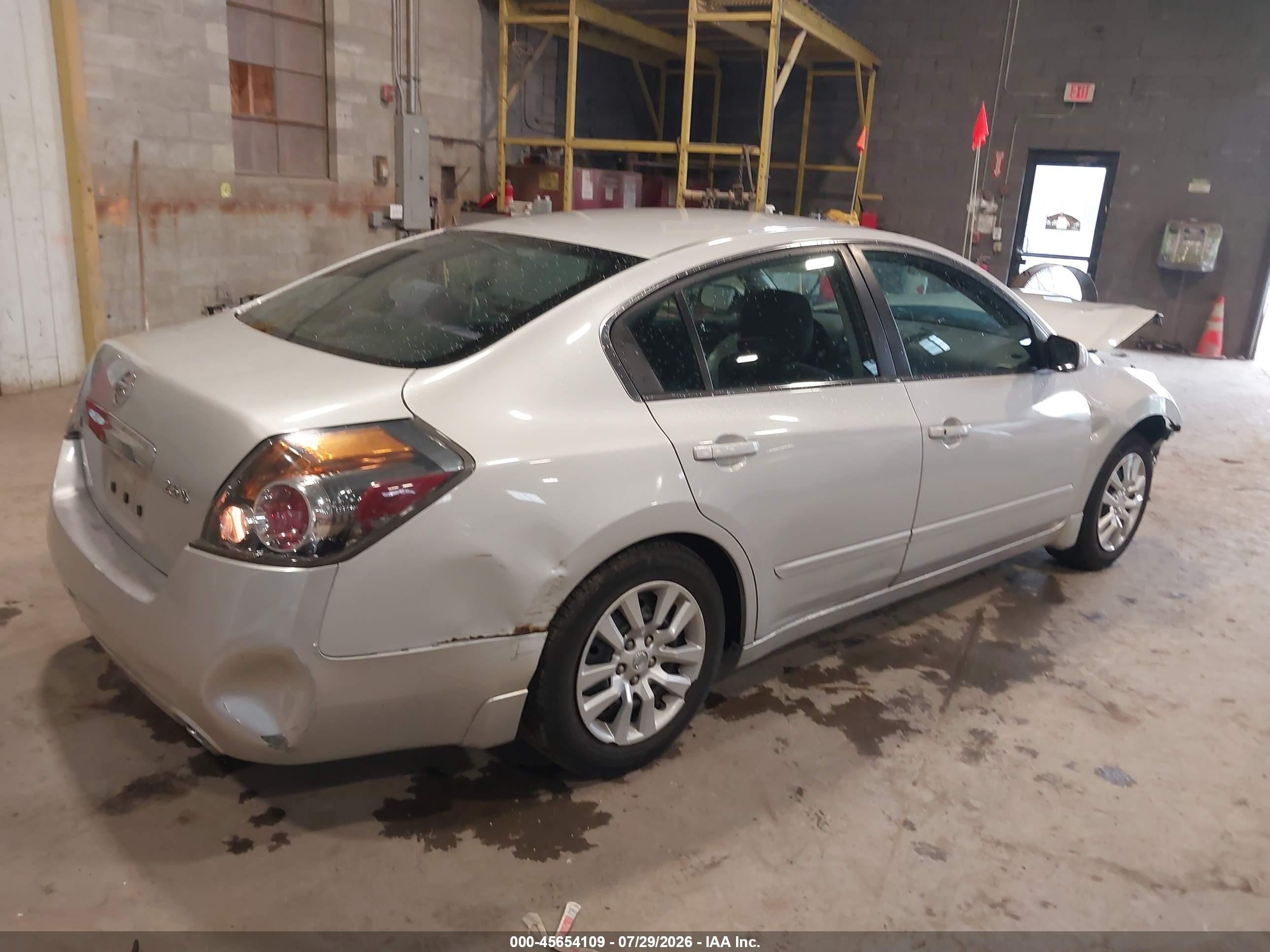 2011 Nissan Altima 2.5 S Silver vin: 1N4AL2AP8BN480514