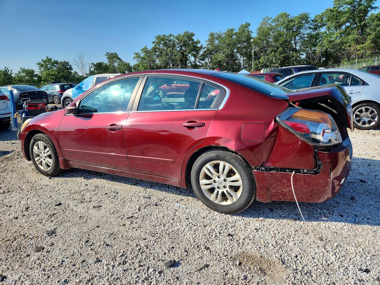 2011 Nissan Altima 2.5 Red vin: 1N4AL2AP8BN485275