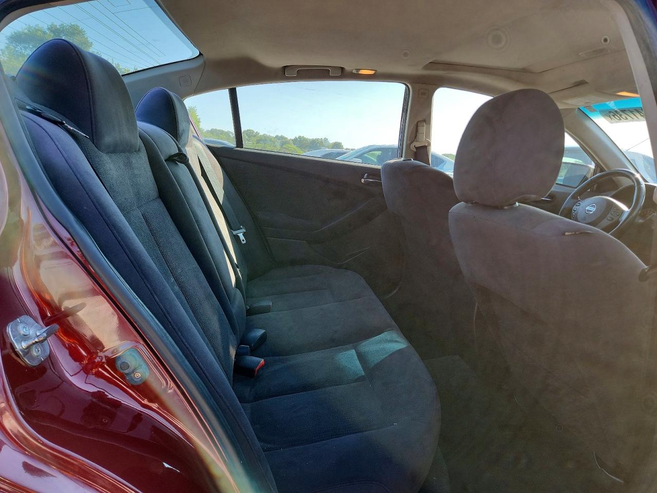 2011 Nissan Altima 2.5 Red vin: 1N4AL2AP8BN485275