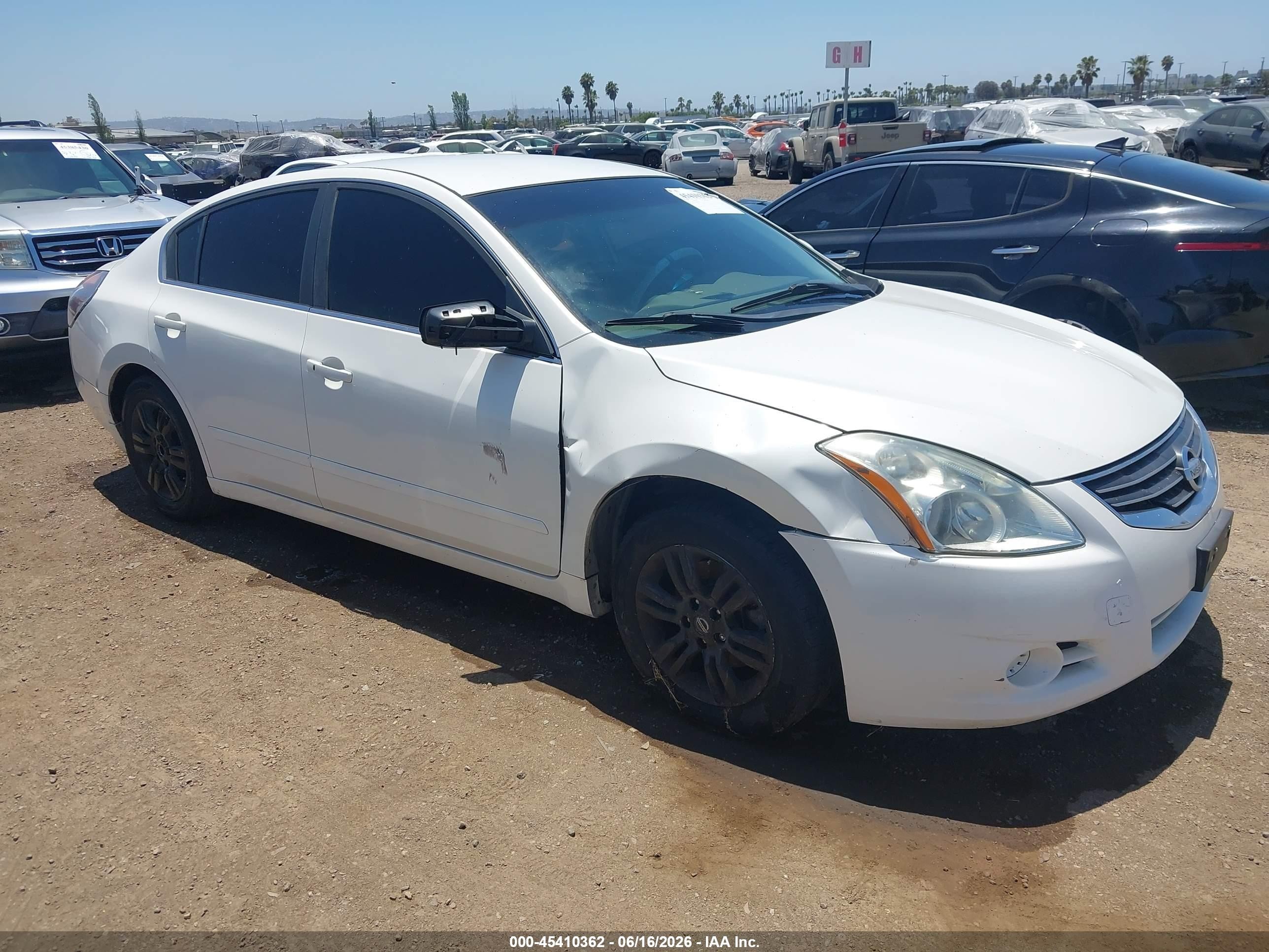 2011 Nissan Altima 2.5 S White vin: 1N4AL2AP8BN490525