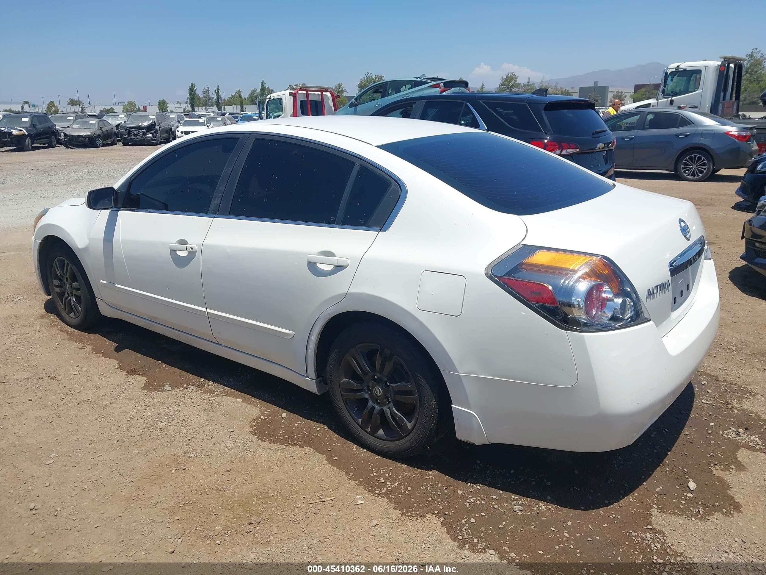 2011 Nissan Altima 2.5 S White vin: 1N4AL2AP8BN490525