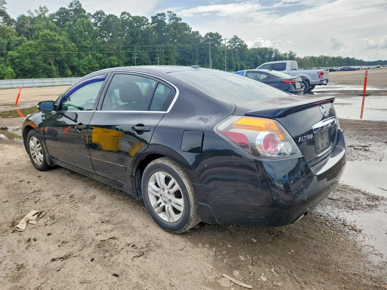 2011 Nissan Altima Base Black vin: 1N4AL2AP8BN512801