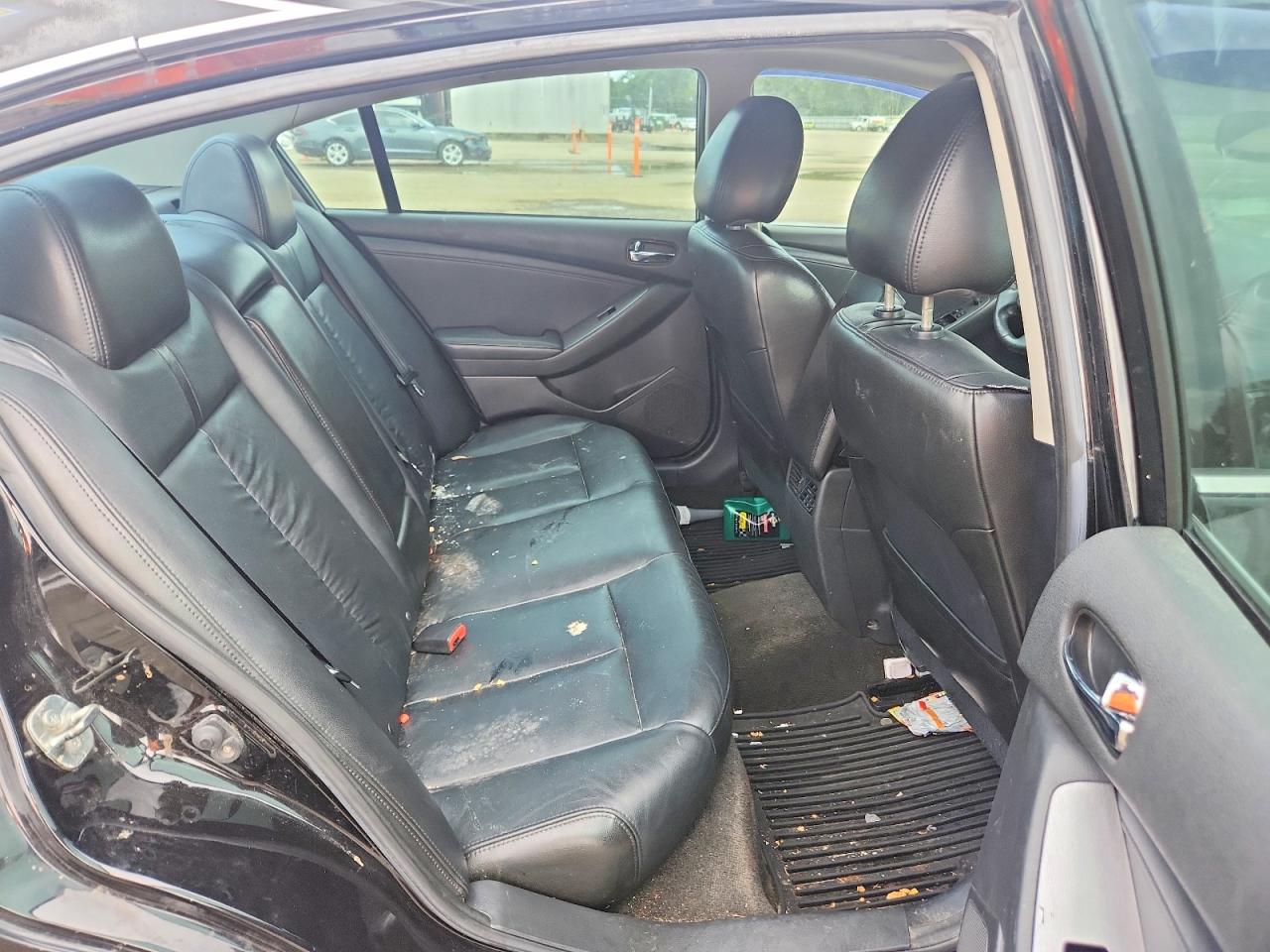 2011 Nissan Altima Base Black vin: 1N4AL2AP8BN512801