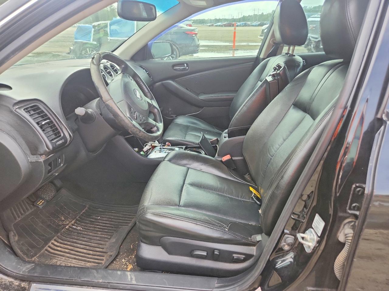2011 Nissan Altima Base Black vin: 1N4AL2AP8BN512801