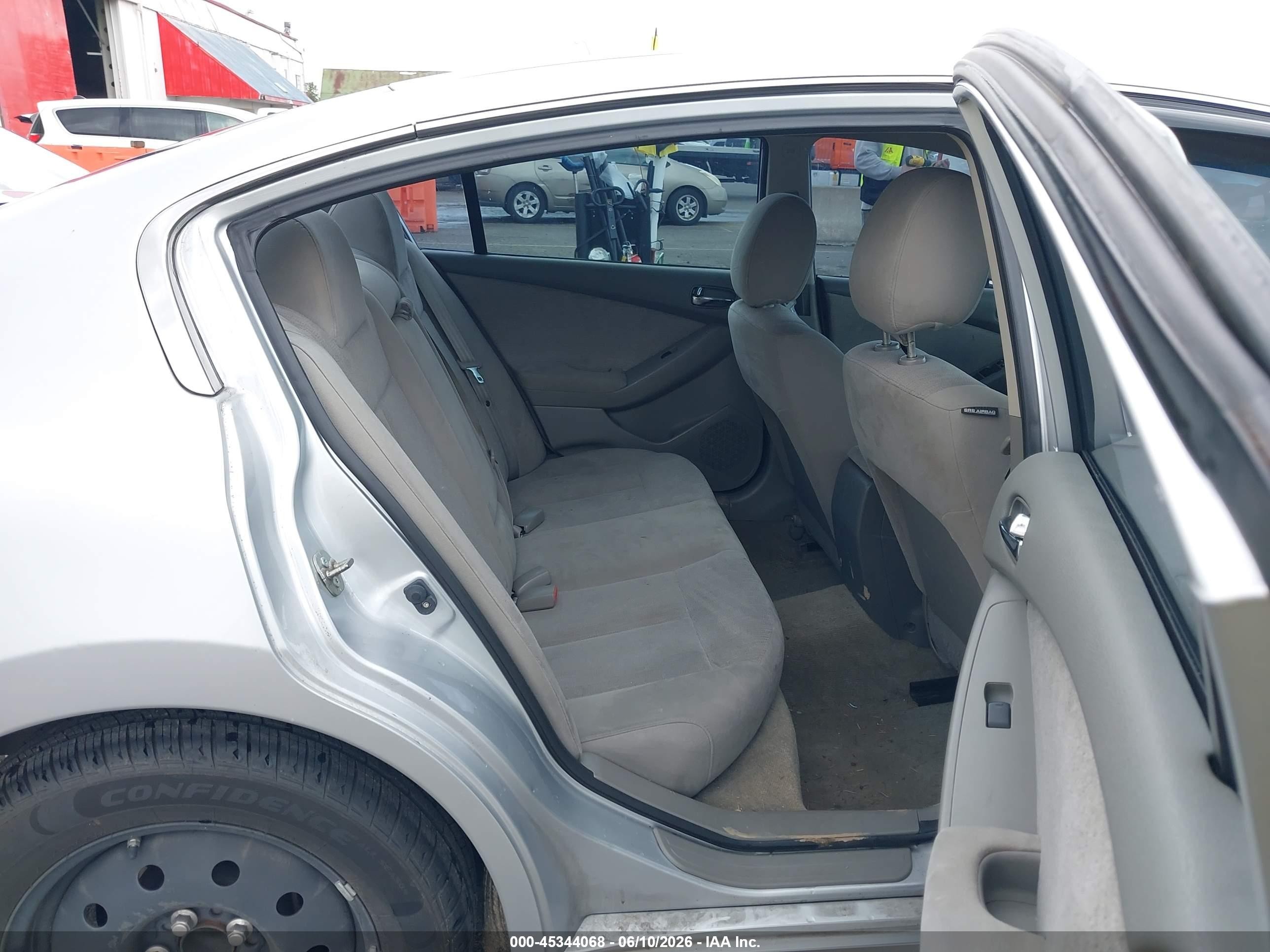 2012 Nissan Altima 2.5 Silver vin: 1N4AL2AP8CC160493