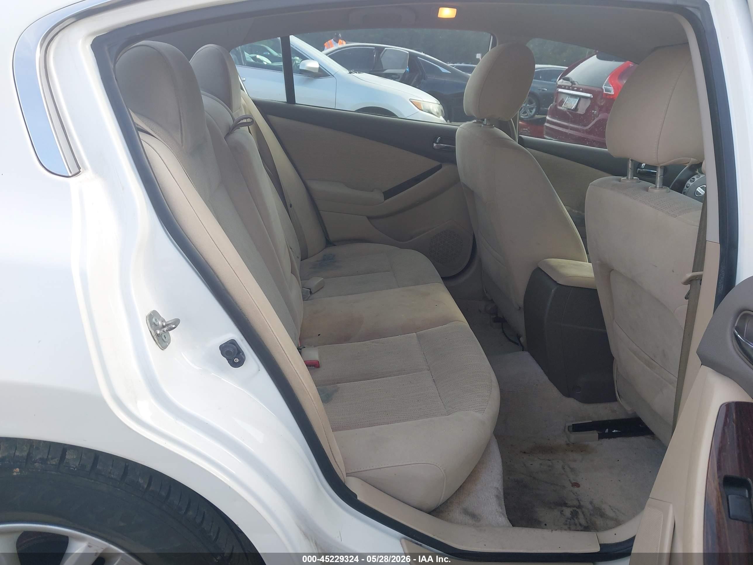 2012 Nissan Altima 2.5 S White vin: 1N4AL2AP8CC165290