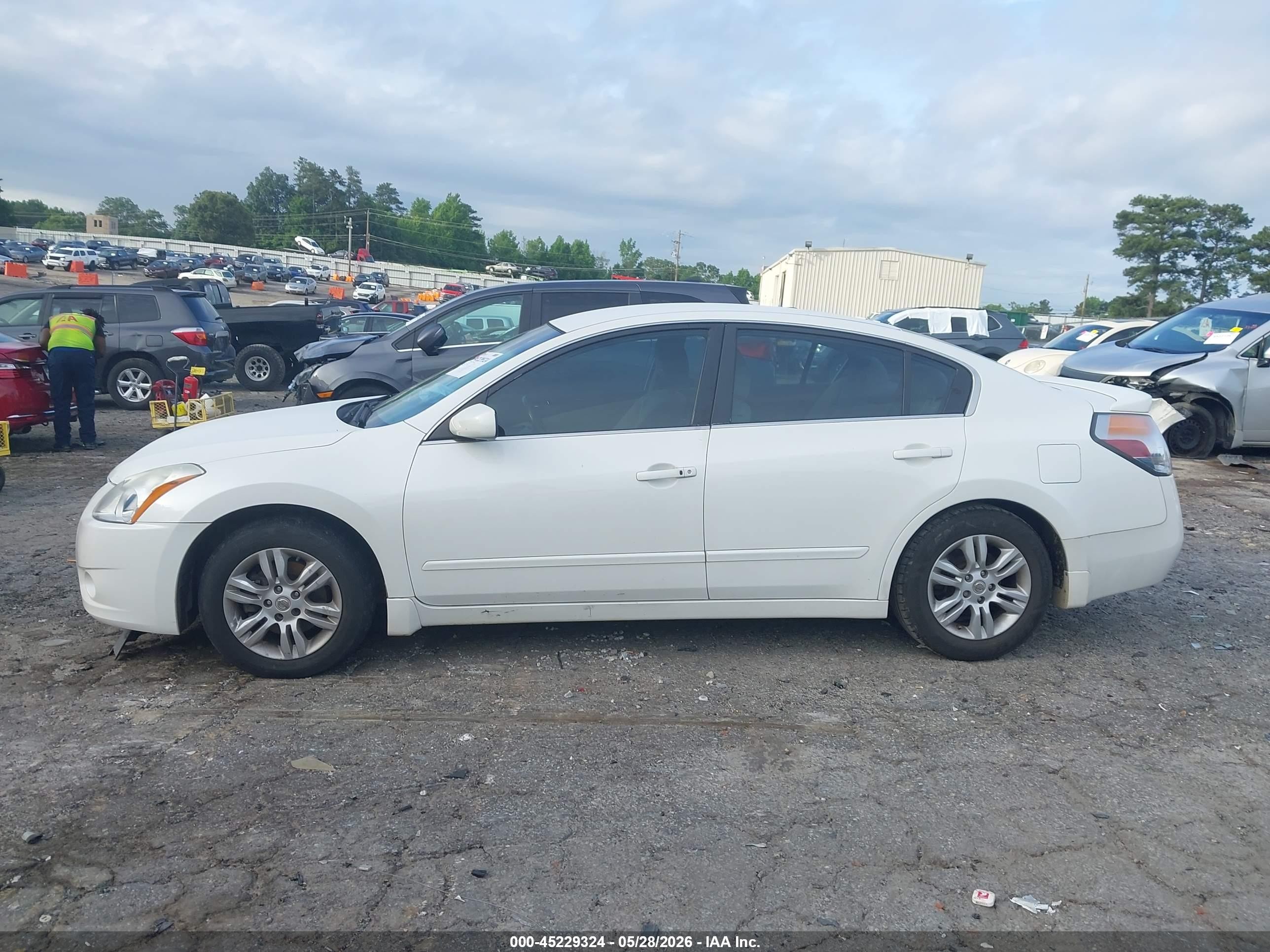 2012 Nissan Altima 2.5 S White vin: 1N4AL2AP8CC165290
