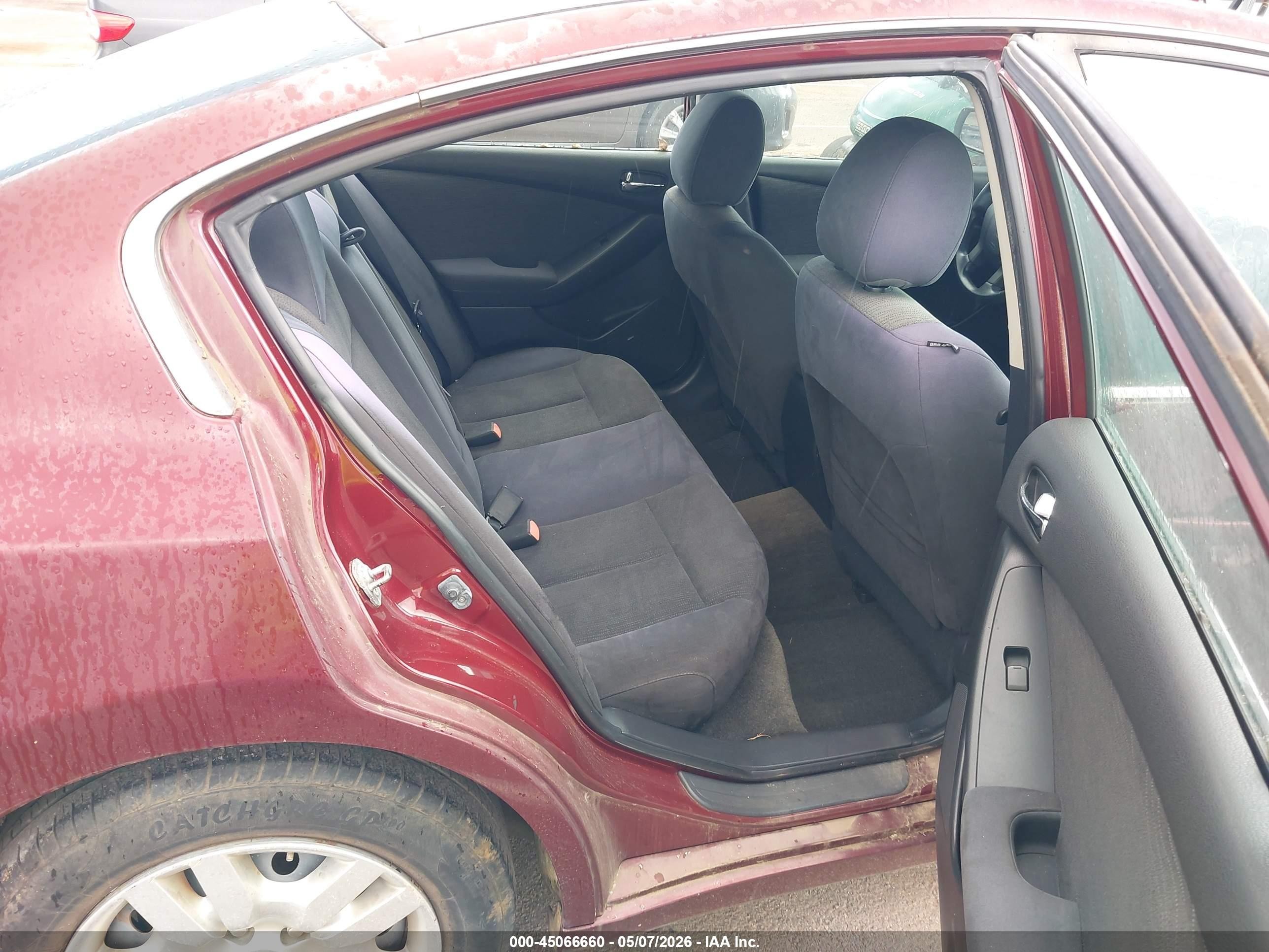 2012 Nissan Altima 2.5 S Maroon vin: 1N4AL2AP8CC208011