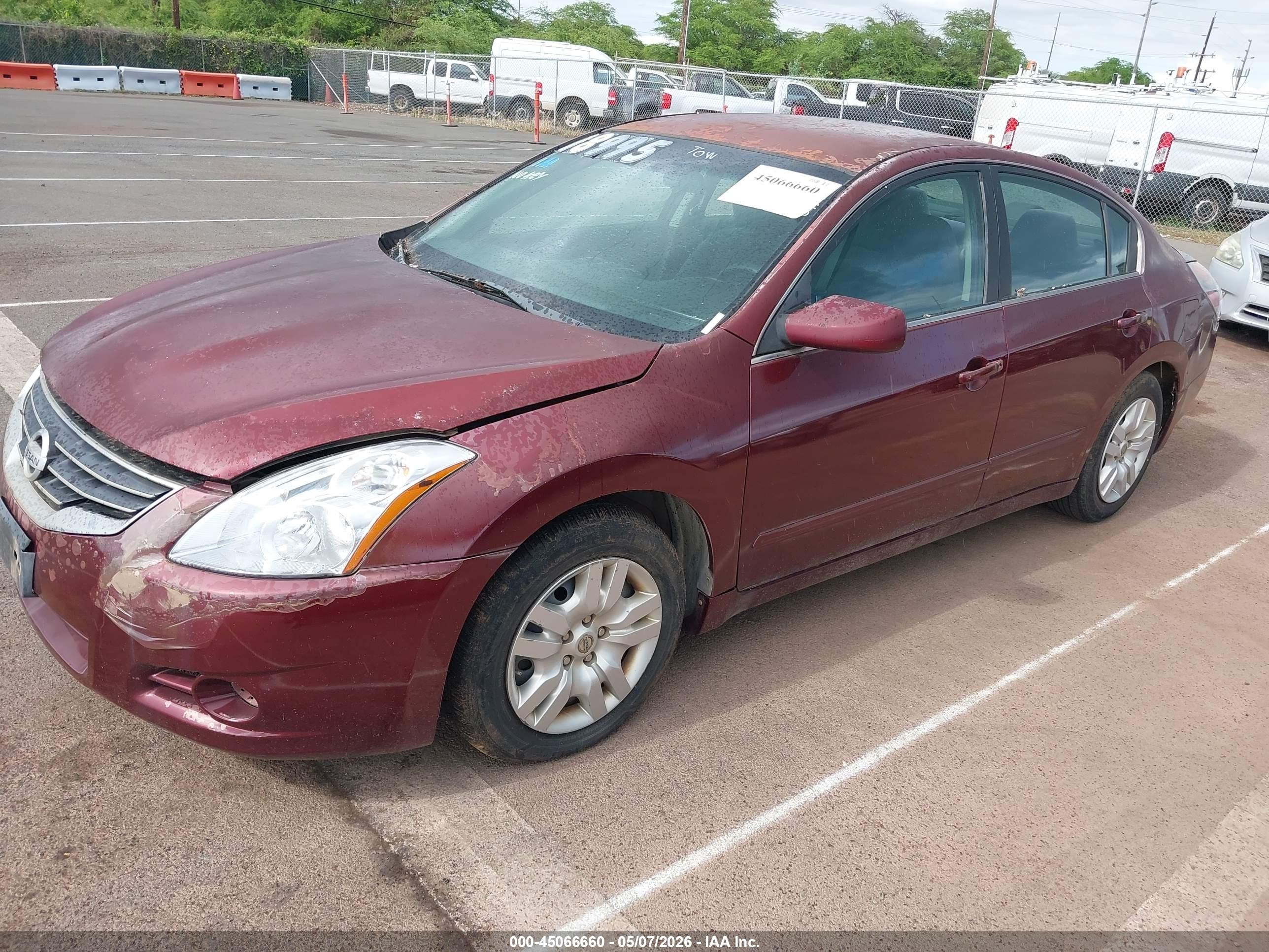 2012 Nissan Altima 2.5 S Maroon vin: 1N4AL2AP8CC208011