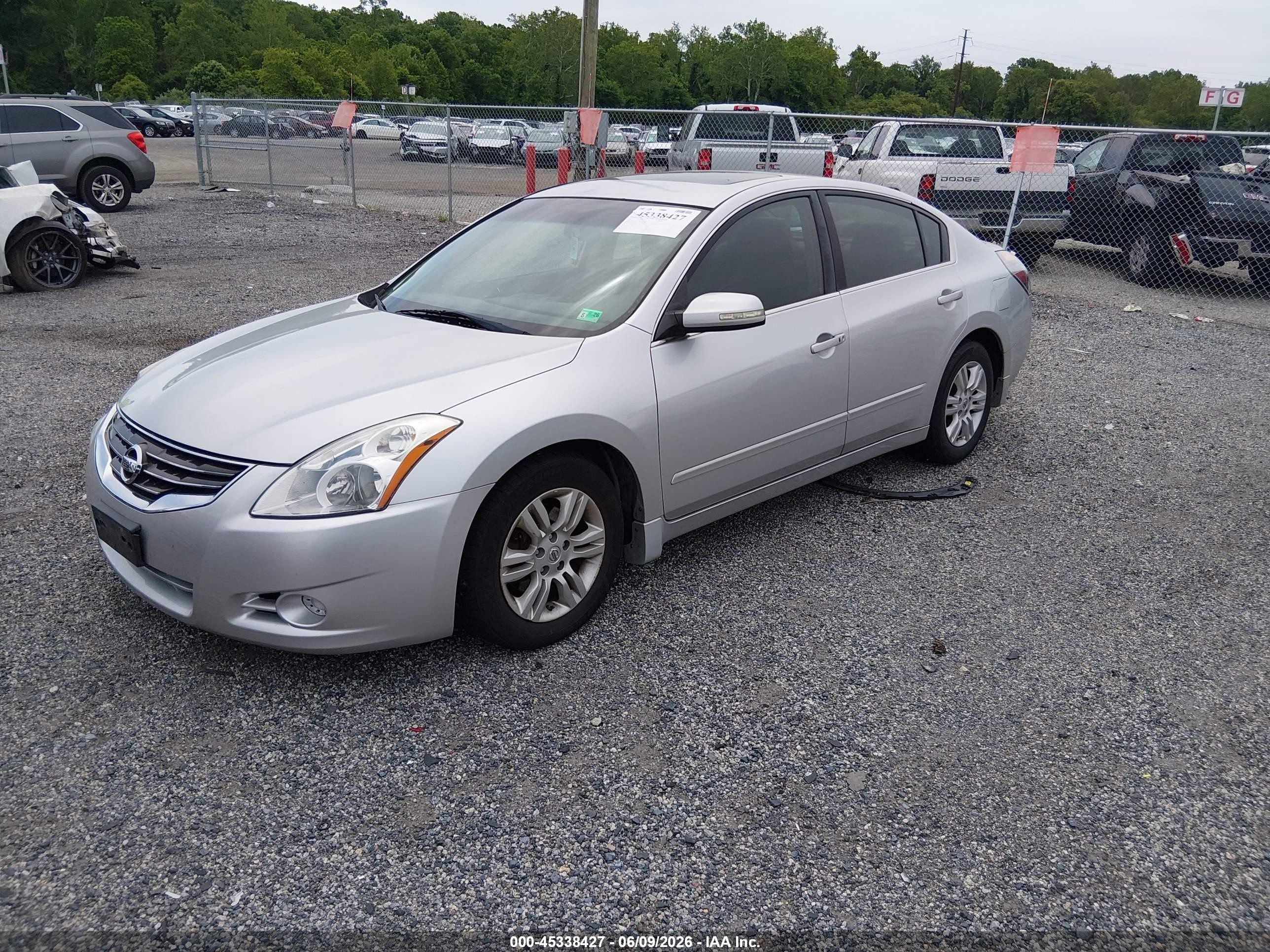 2012 Nissan Altima 2.5 S Silver vin: 1N4AL2AP8CC245544