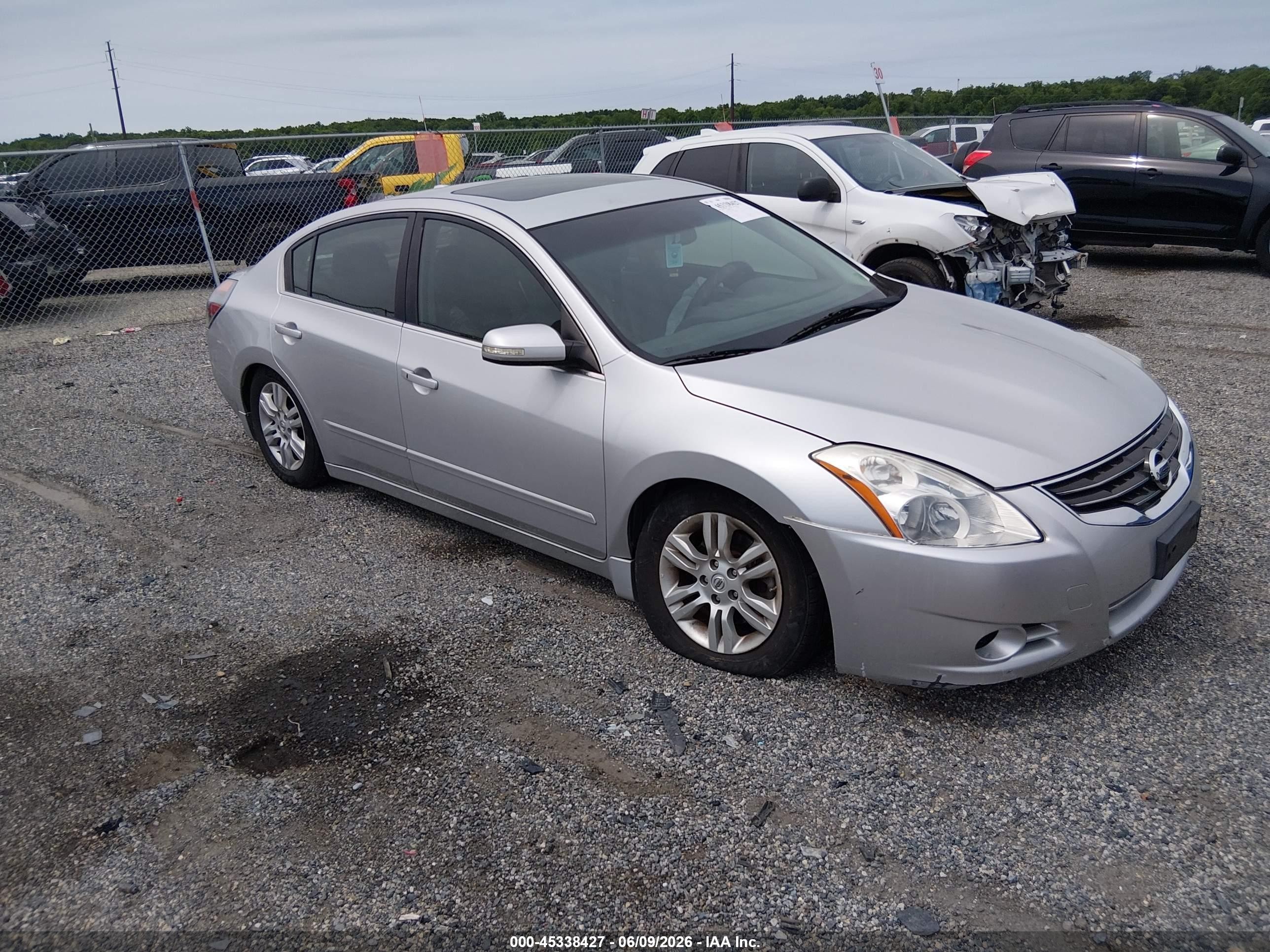 2012 Nissan Altima 2.5 S Silver vin: 1N4AL2AP8CC245544