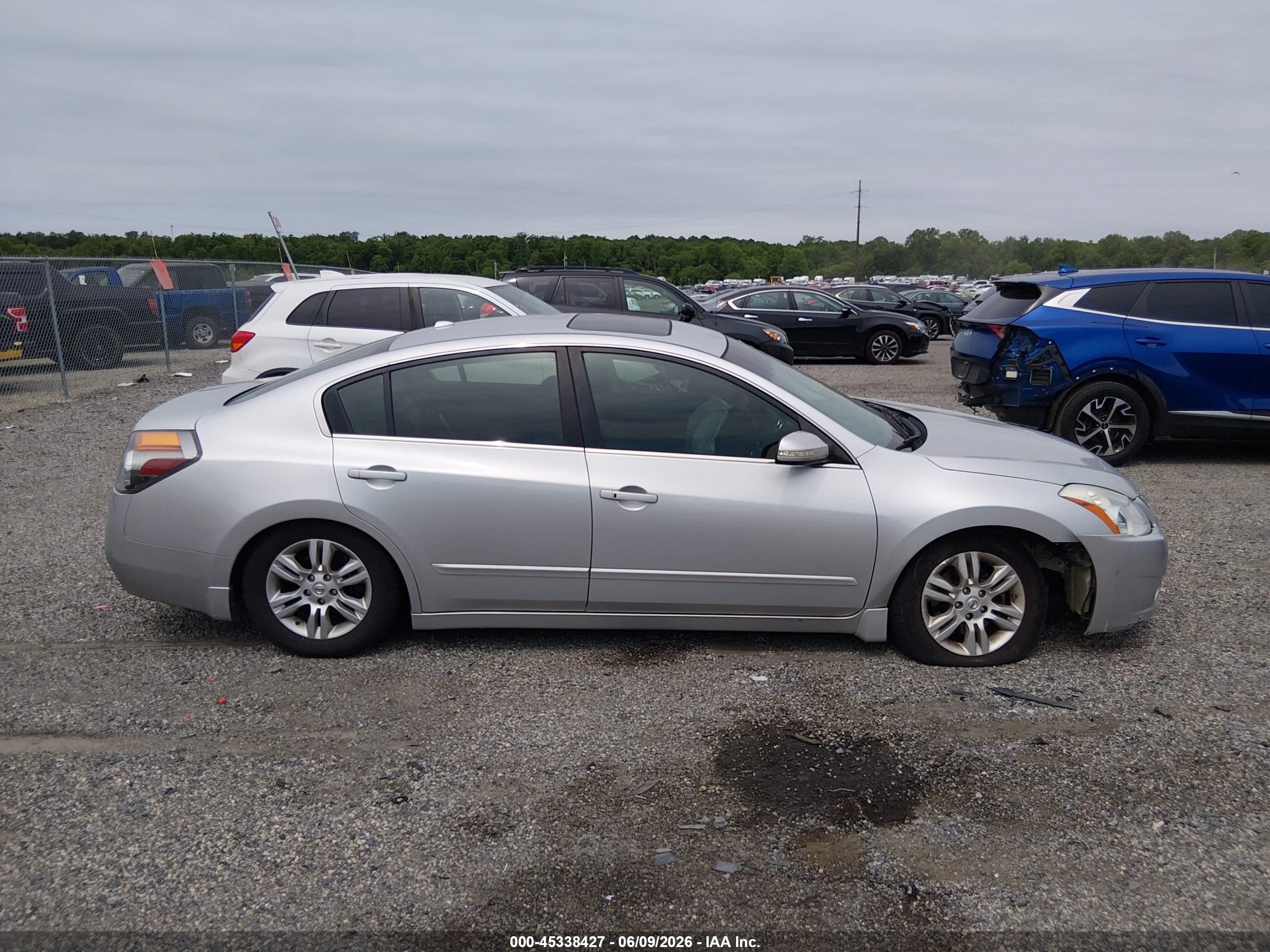2012 Nissan Altima 2.5 S Silver vin: 1N4AL2AP8CC245544