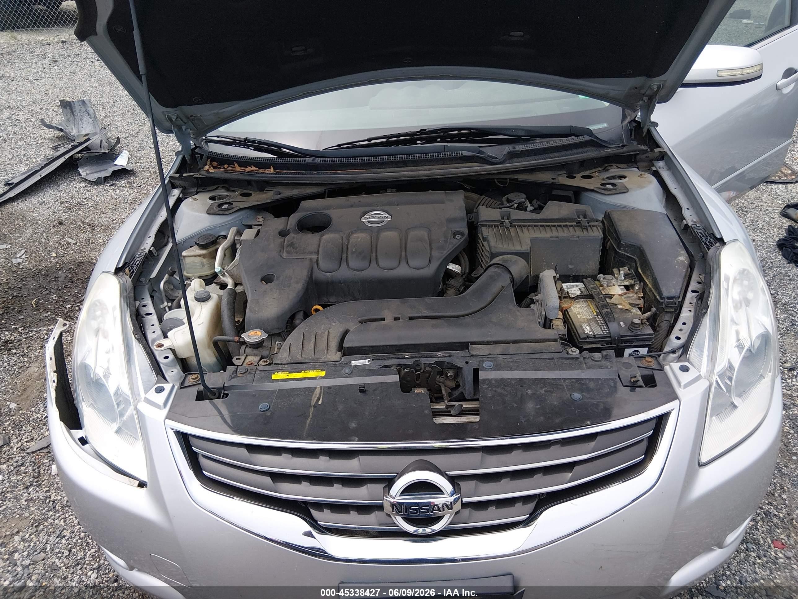 2012 Nissan Altima 2.5 S Silver vin: 1N4AL2AP8CC245544