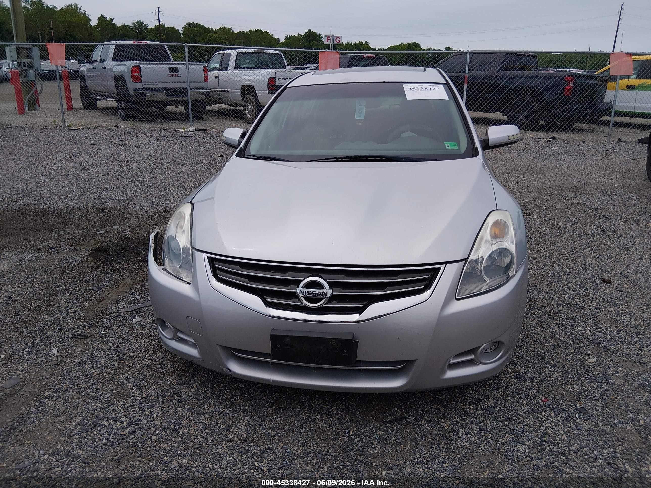 2012 Nissan Altima 2.5 S Silver vin: 1N4AL2AP8CC245544