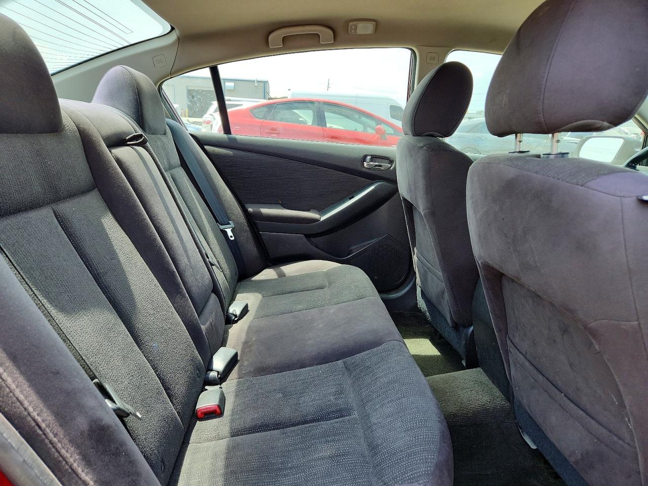 2012 Nissan Altima 2.5 Red vin: 1N4AL2AP8CN495824