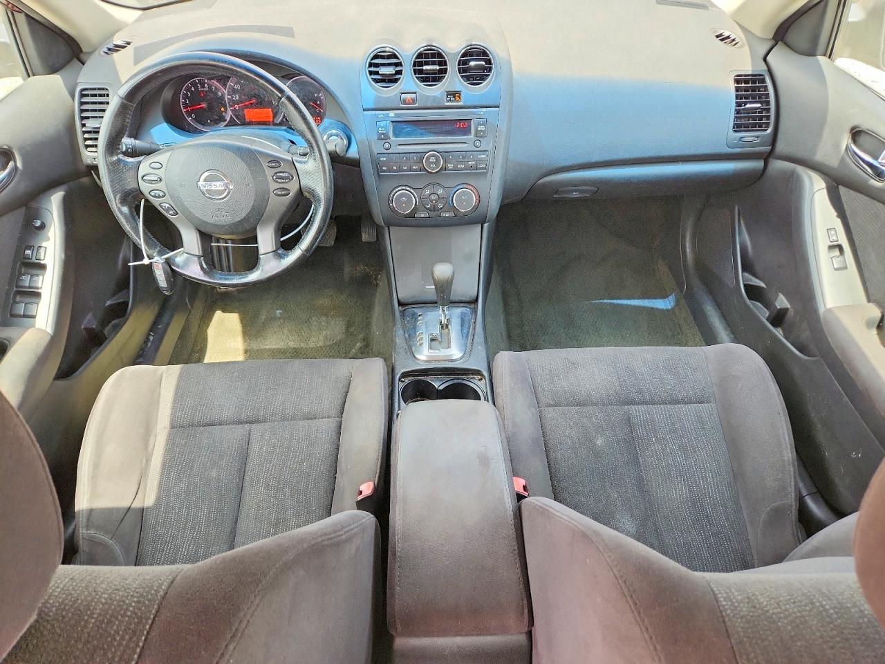 2012 Nissan Altima 2.5 Red vin: 1N4AL2AP8CN495824