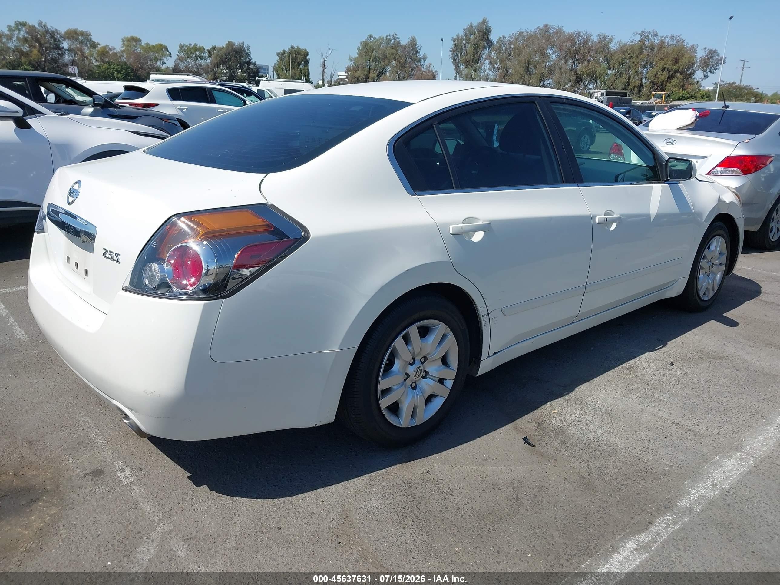 2012 Nissan Altima 2.5 S White vin: 1N4AL2AP8CN549090