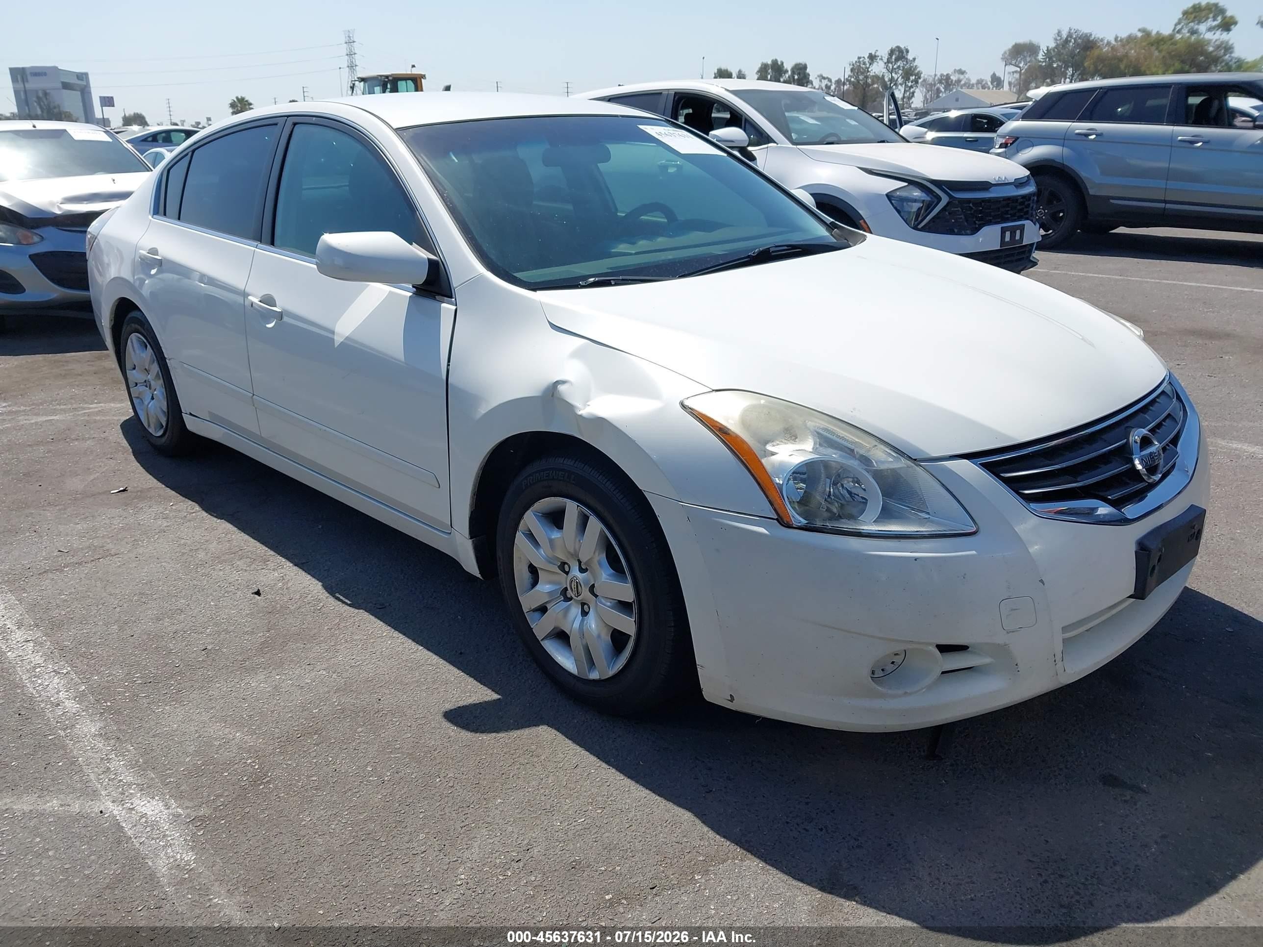 2012 Nissan Altima 2.5 S White vin: 1N4AL2AP8CN549090