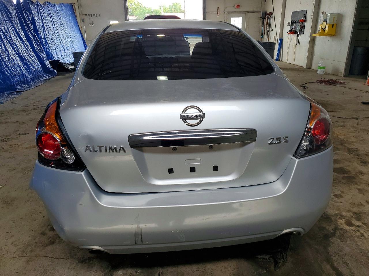 2010 Nissan Altima 2.5 Серебряный vin: 1N4AL2AP9AC100736