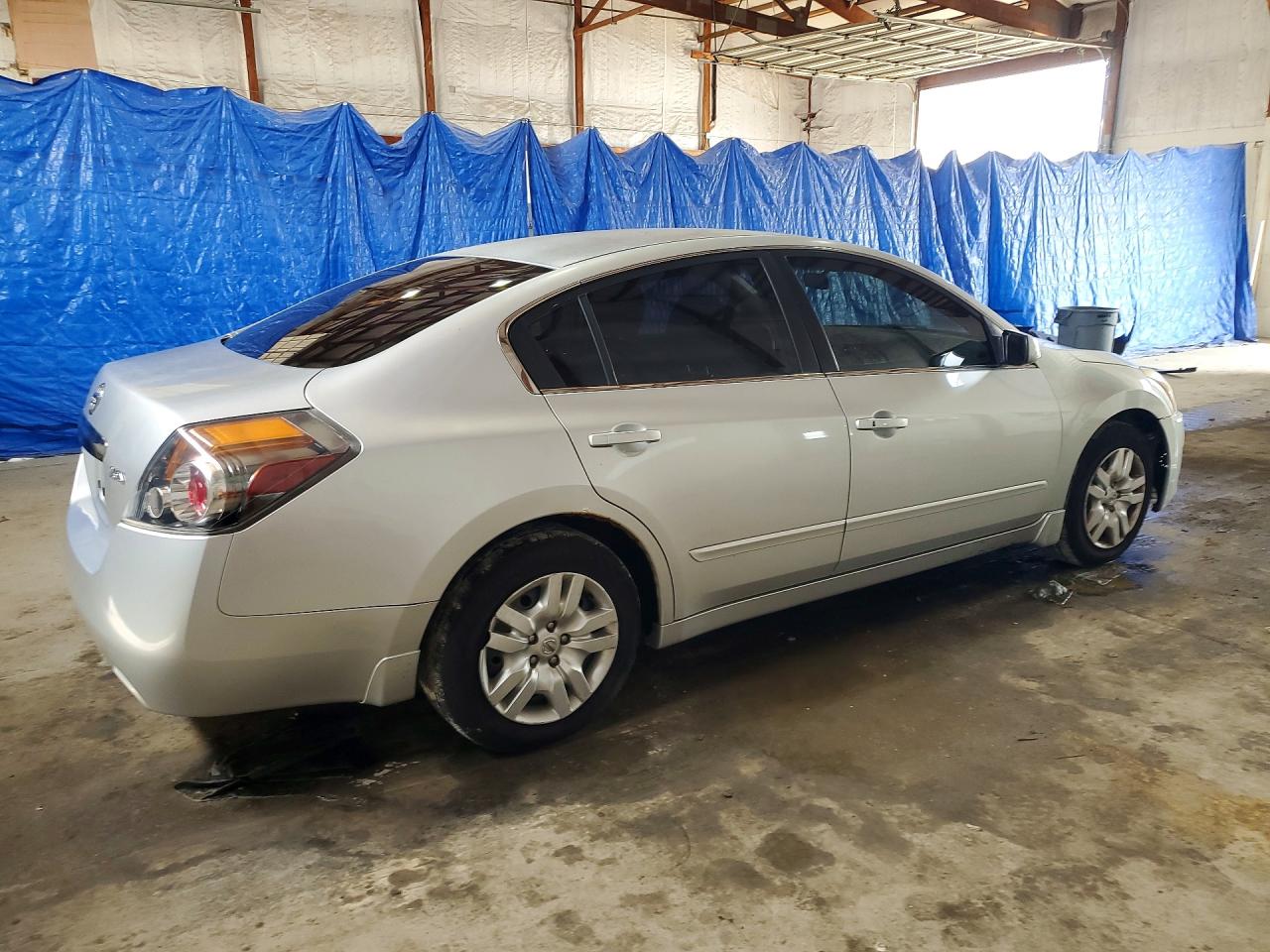 2010 Nissan Altima 2.5 Серебряный vin: 1N4AL2AP9AC100736