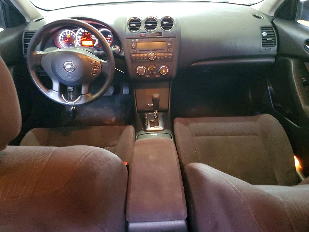 2010 Nissan Altima 2.5 Серебряный vin: 1N4AL2AP9AC100736