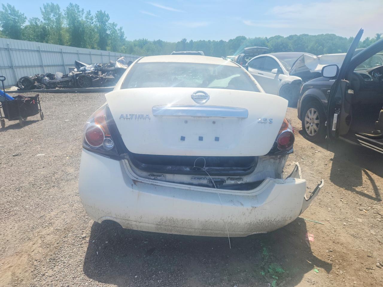 2010 Nissan Altima 2.5 White vin: 1N4AL2AP9AC142226