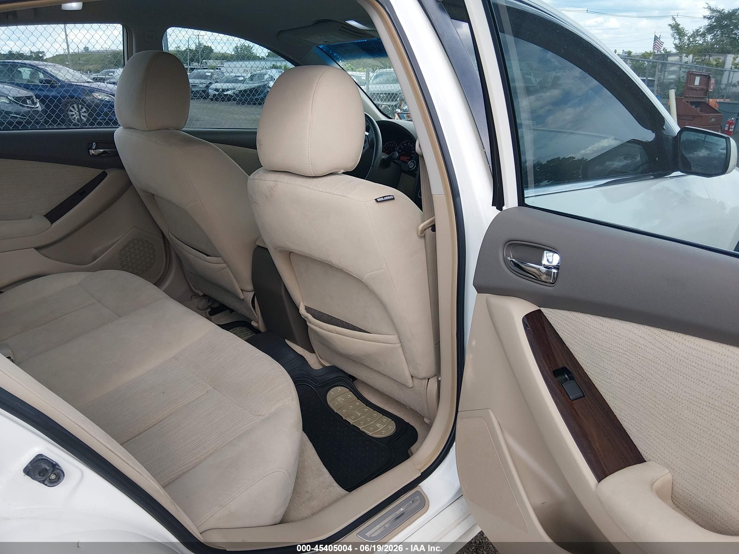2010 Nissan Altima 2.5 S White vin: 1N4AL2AP9AN406730