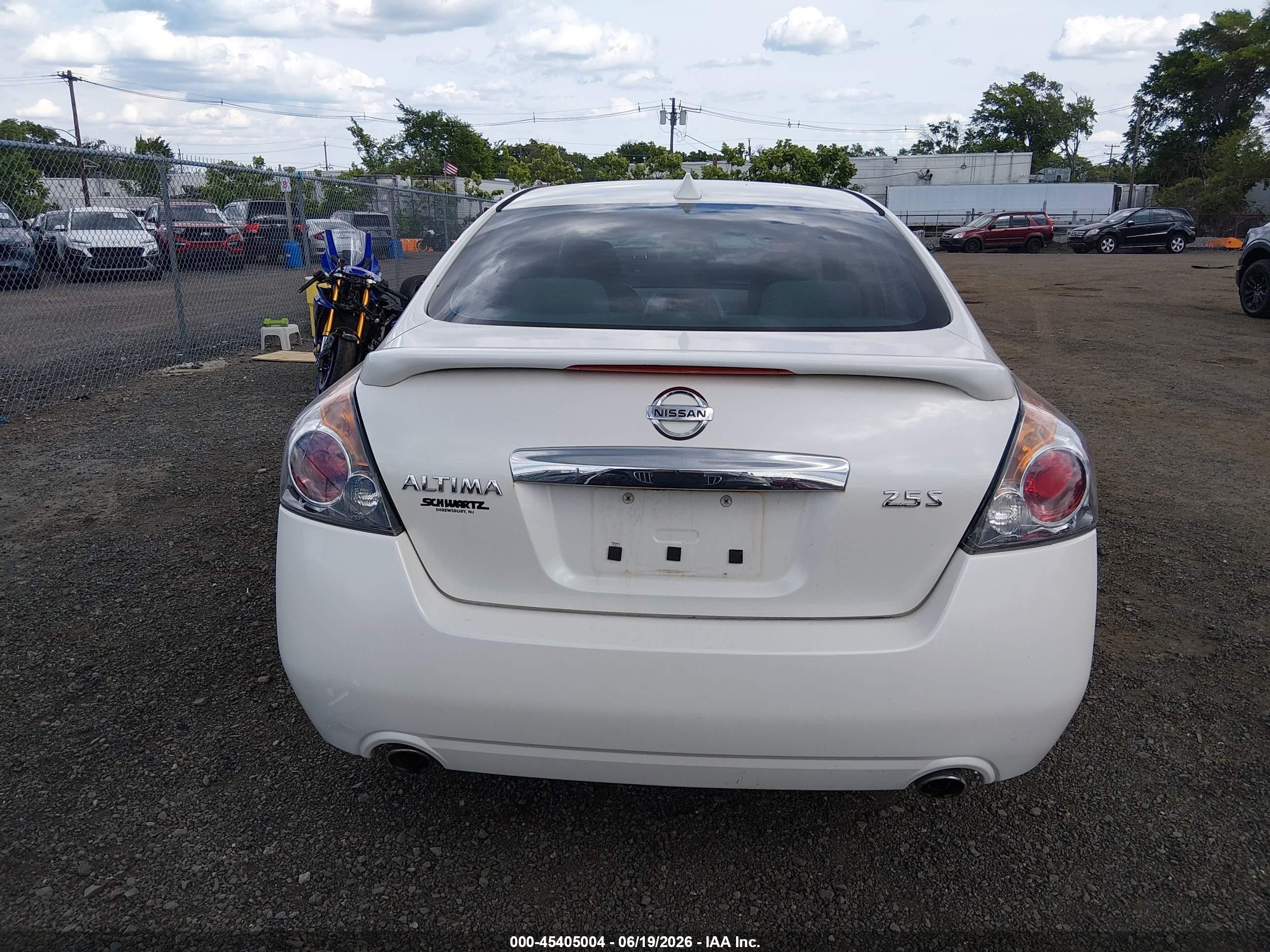 2010 Nissan Altima 2.5 S White vin: 1N4AL2AP9AN406730