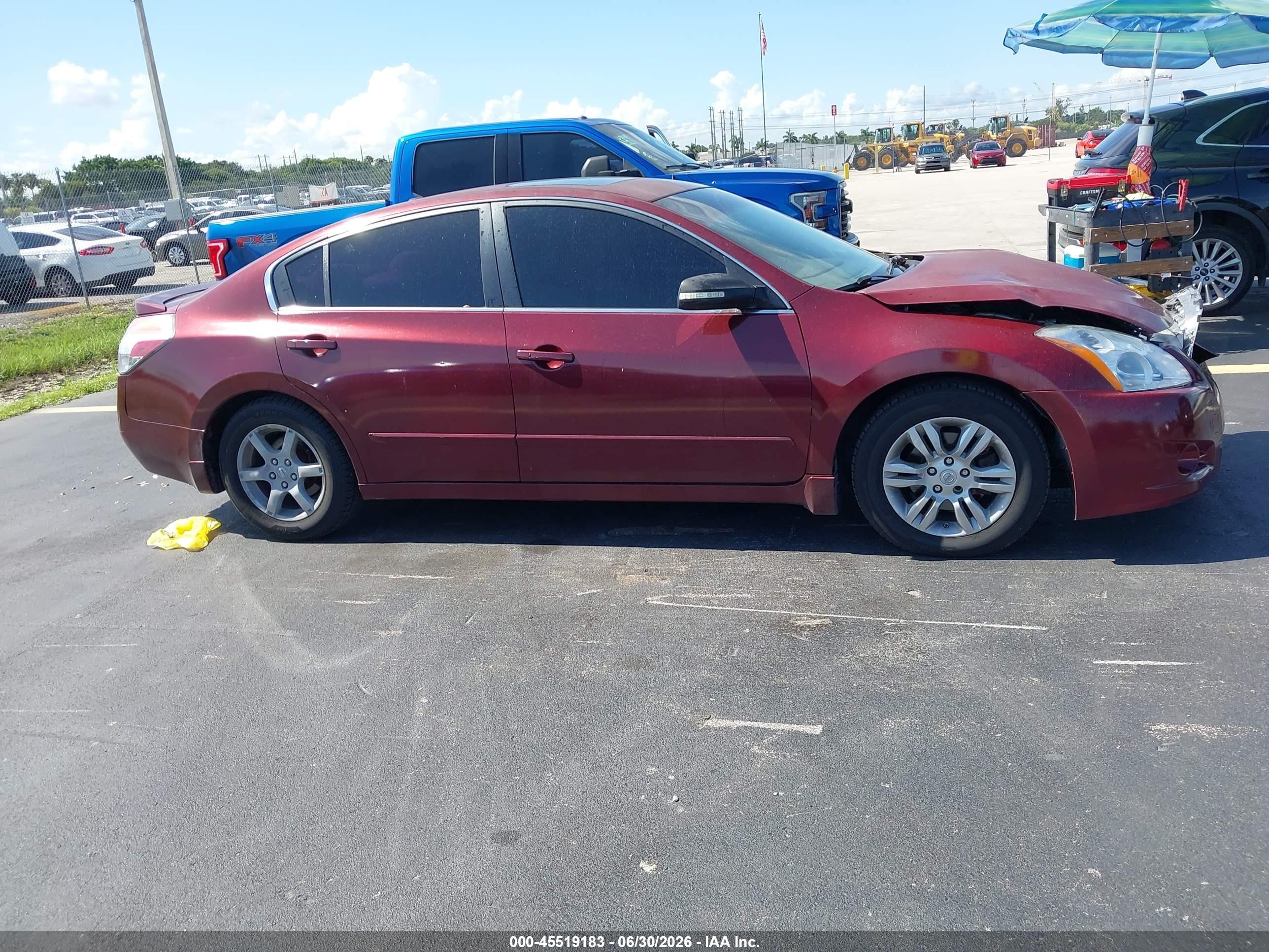 2010 Nissan Altima 2.5 S Maroon vin: 1N4AL2AP9AN423169