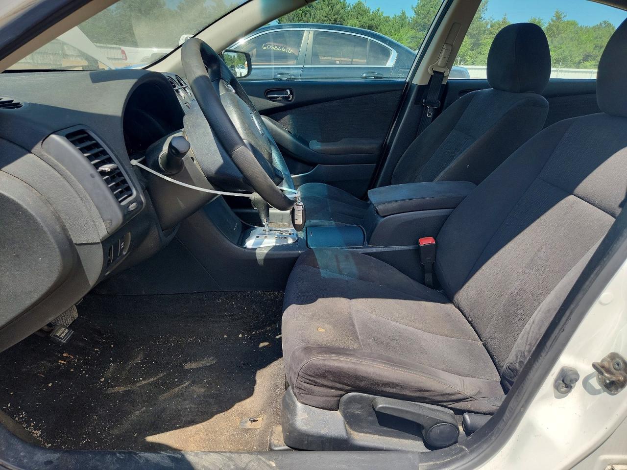2010 Nissan Altima Base White vin: 1N4AL2AP9AN452302