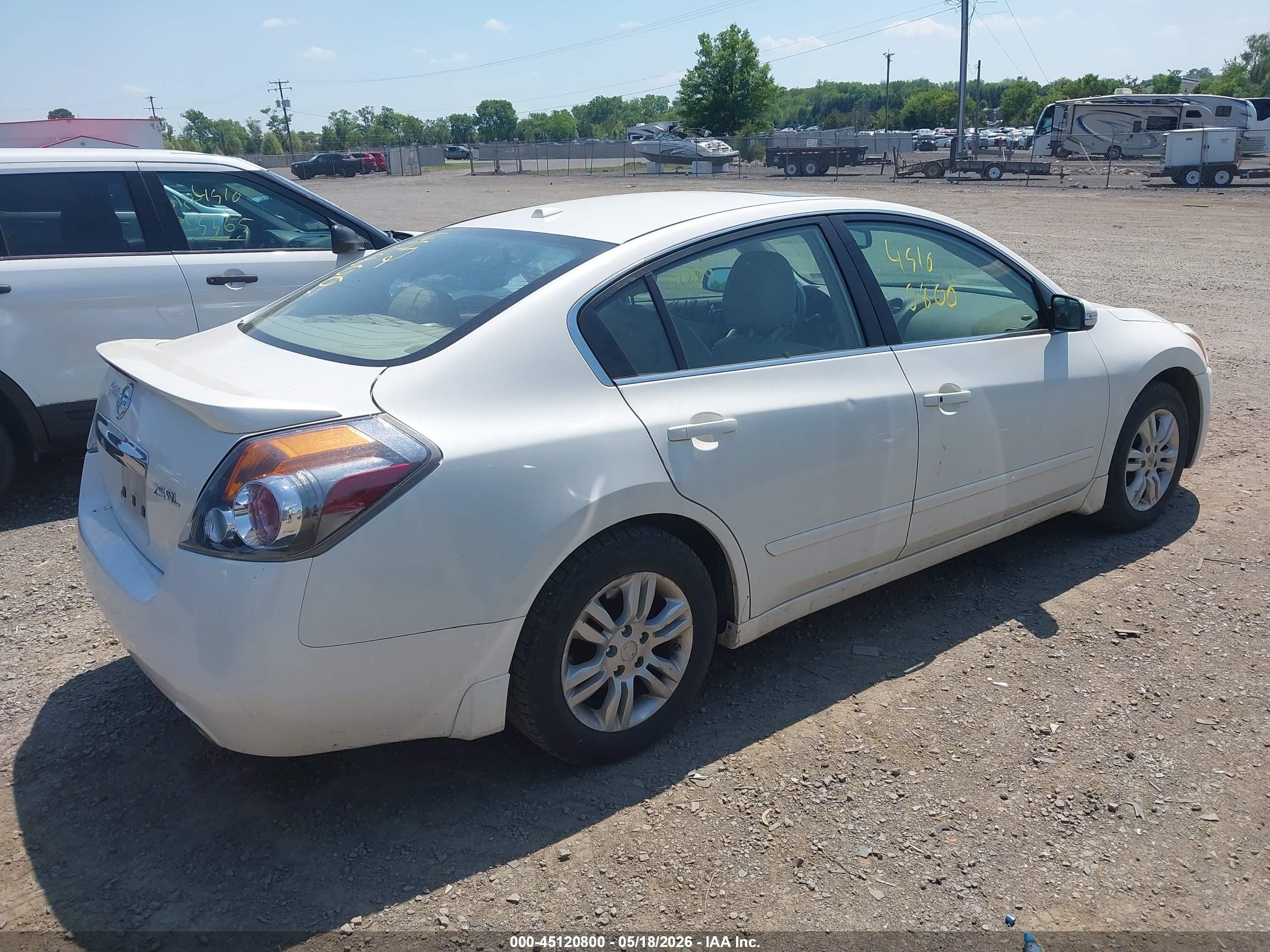 2010 Nissan Altima 2.5 S White vin: 1N4AL2AP9AN467740