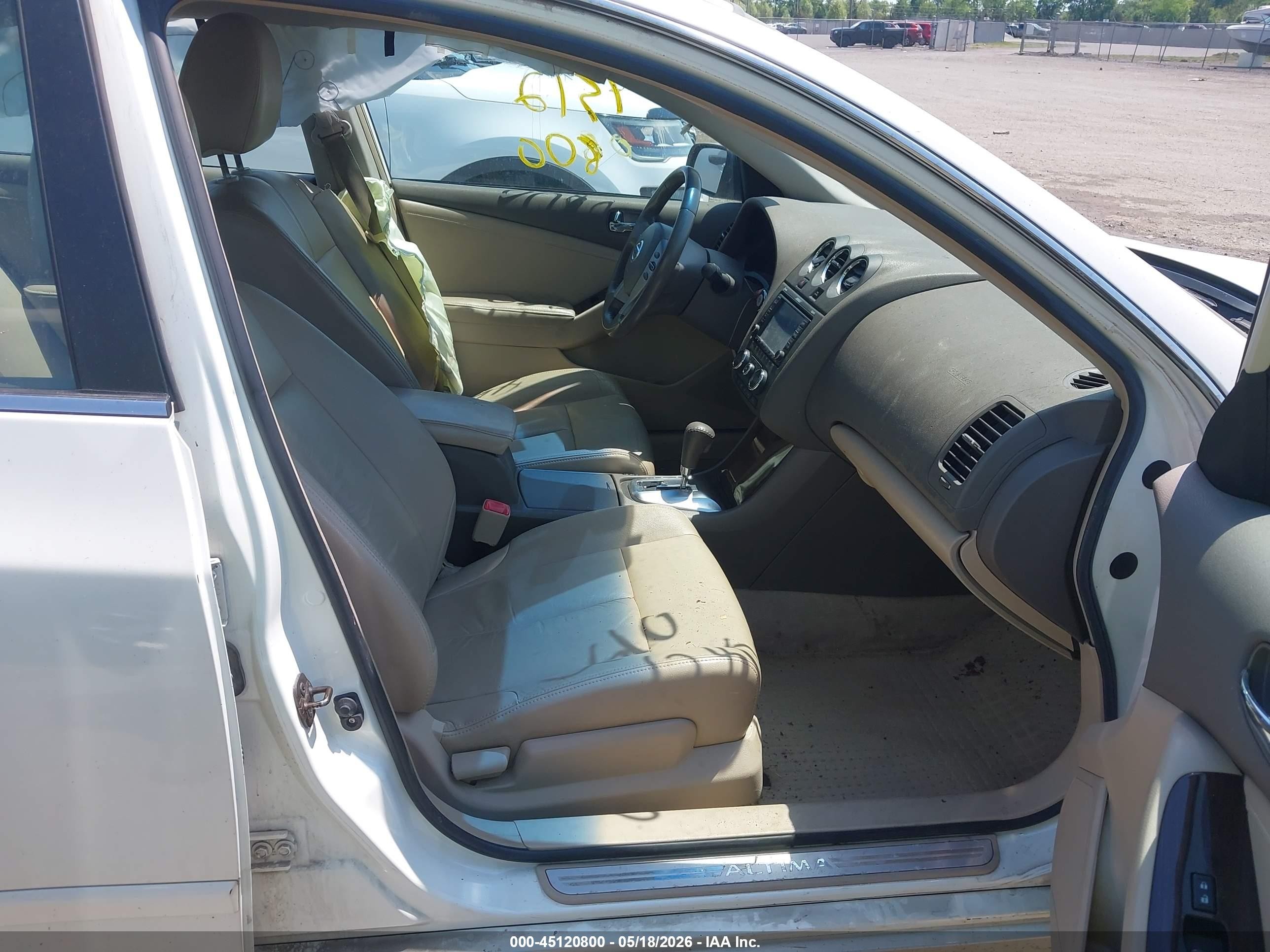 2010 Nissan Altima 2.5 S White vin: 1N4AL2AP9AN467740