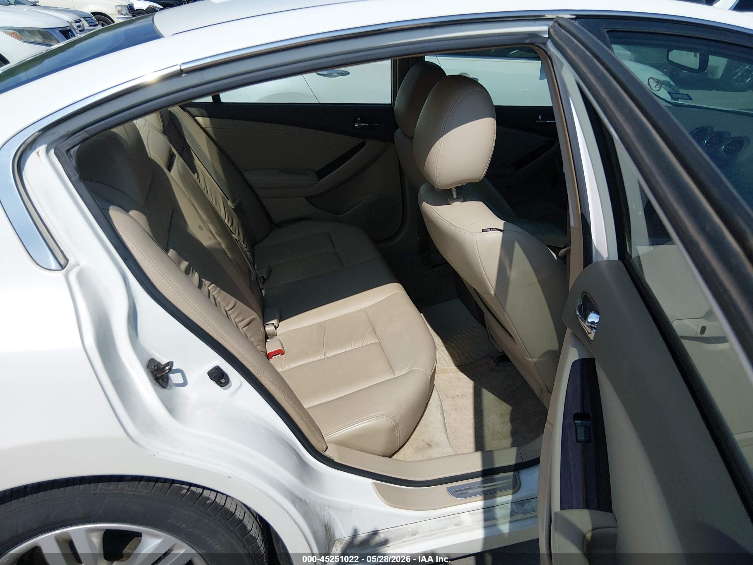 2010 Nissan Altima 2.5 S Белый vin: 1N4AL2AP9AN479595