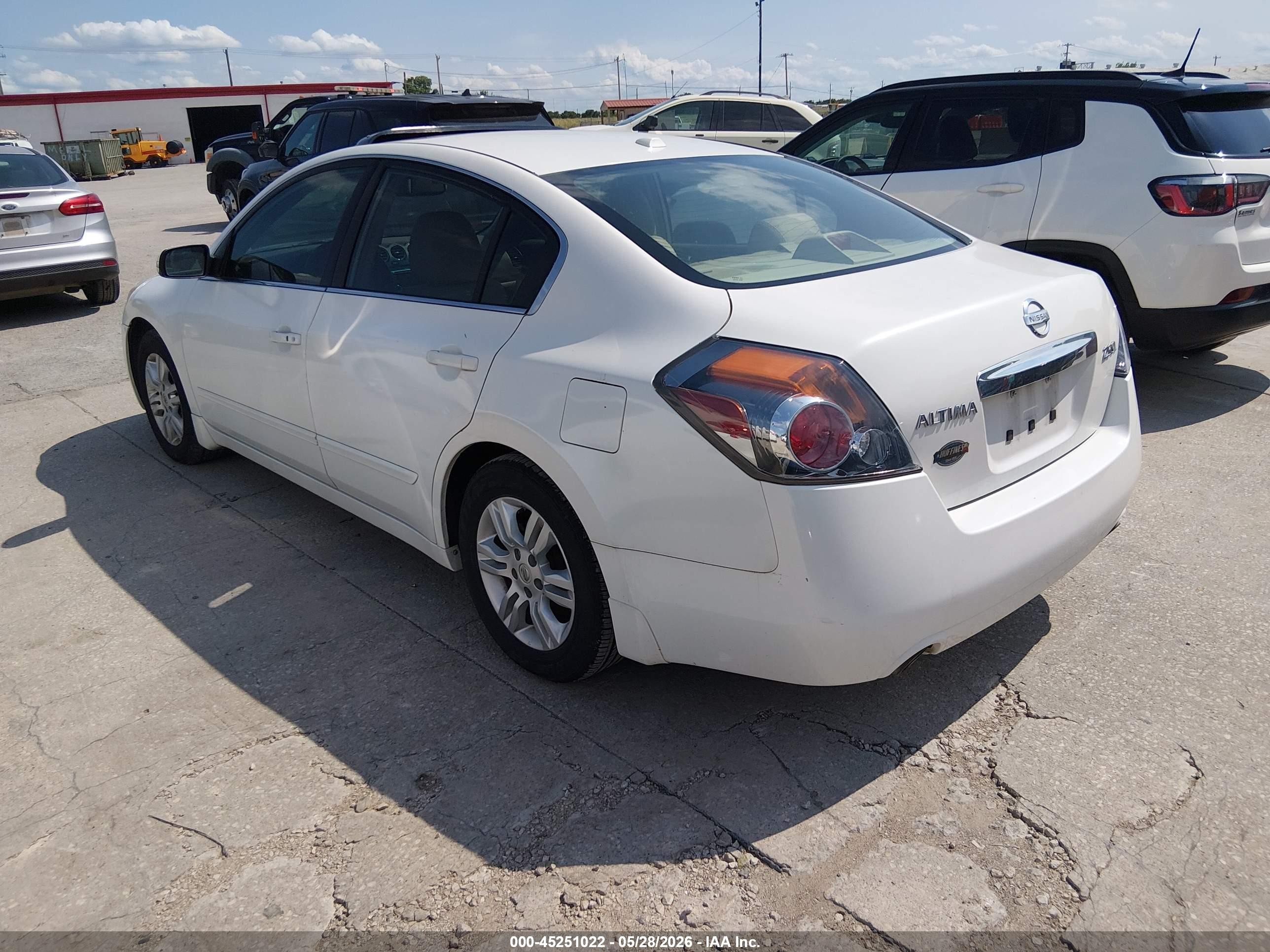 2010 Nissan Altima 2.5 S Белый vin: 1N4AL2AP9AN479595