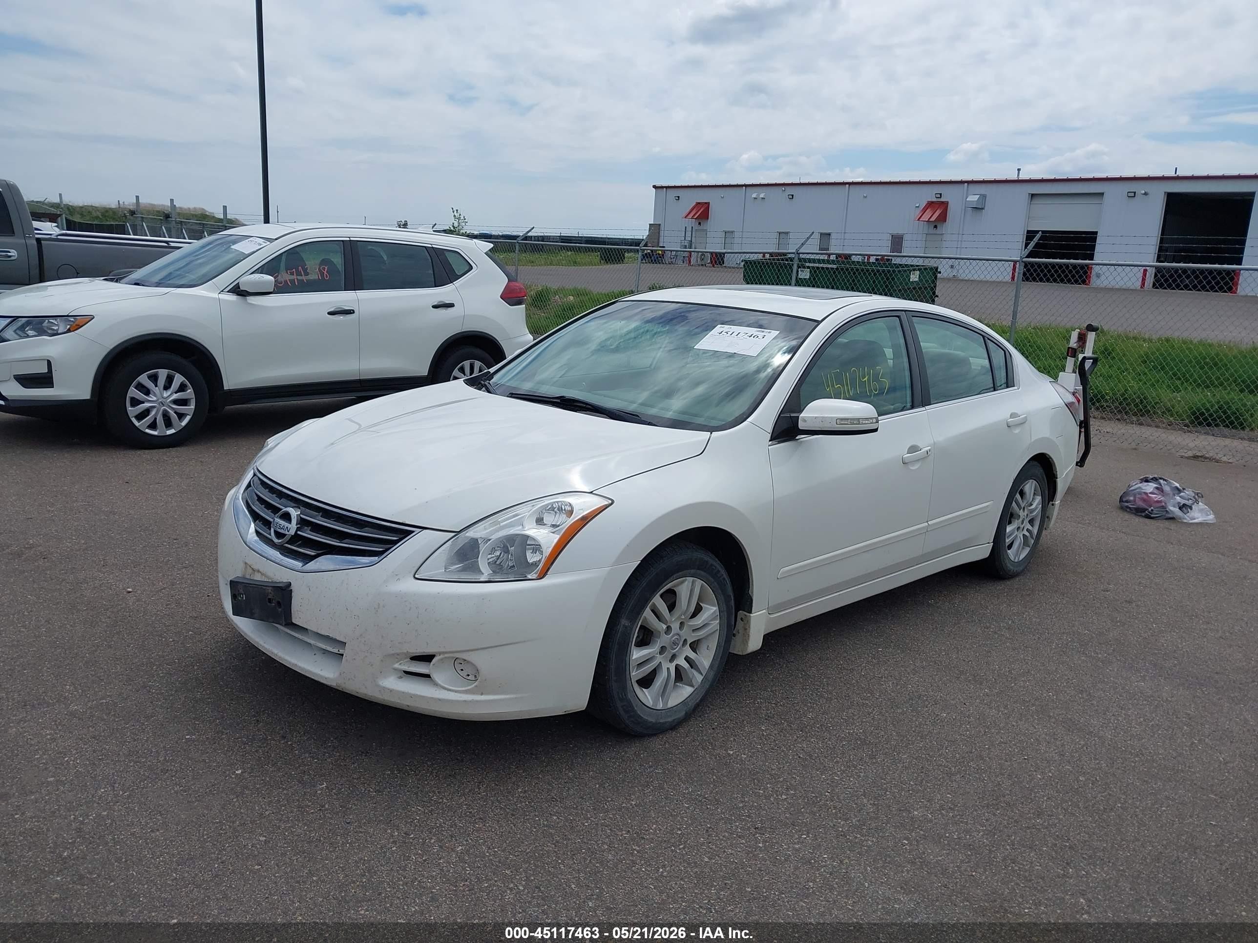 2010 Nissan Altima 2.5 S White vin: 1N4AL2AP9AN487356