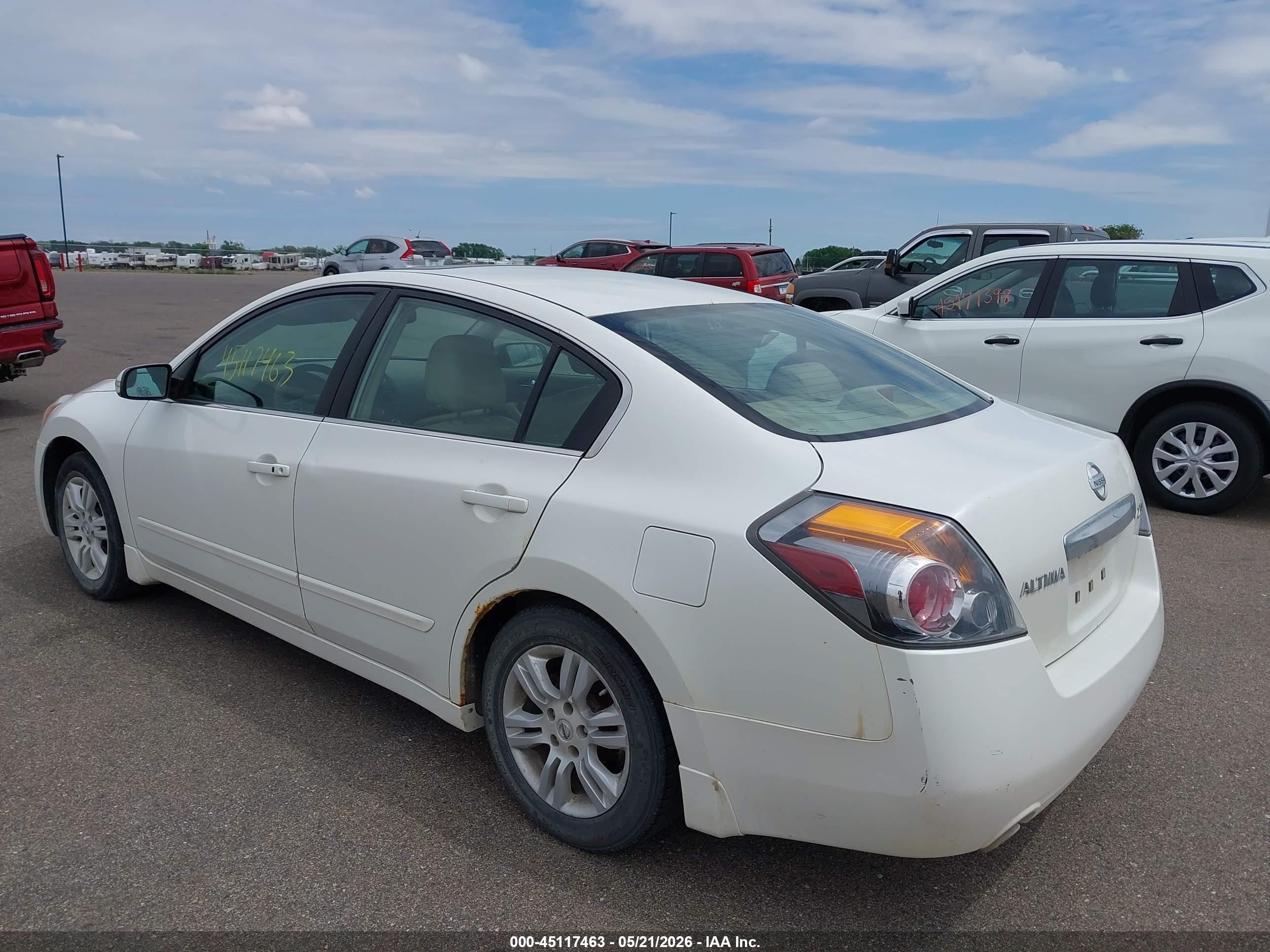 2010 Nissan Altima 2.5 S White vin: 1N4AL2AP9AN487356