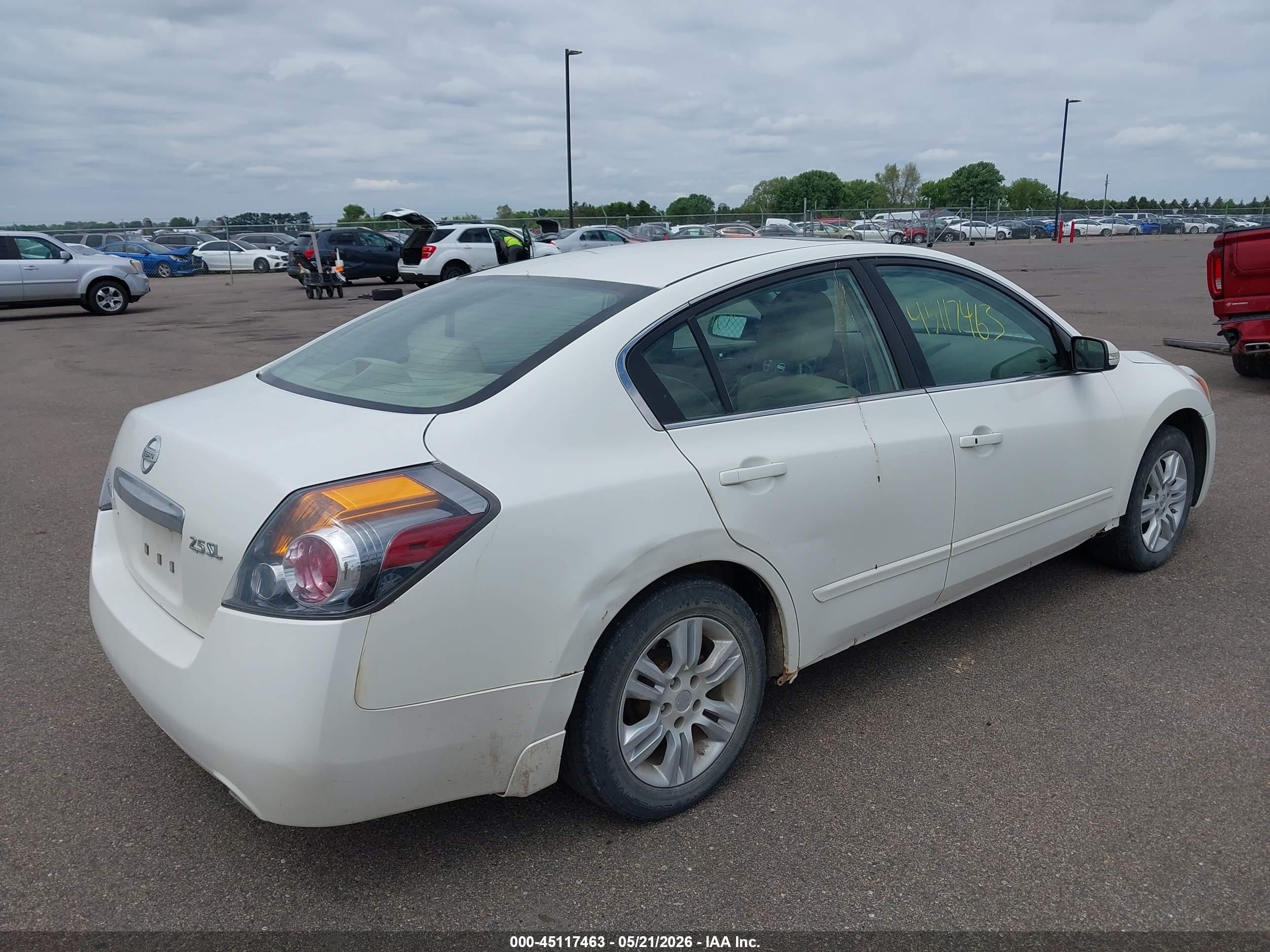 2010 Nissan Altima 2.5 S White vin: 1N4AL2AP9AN487356