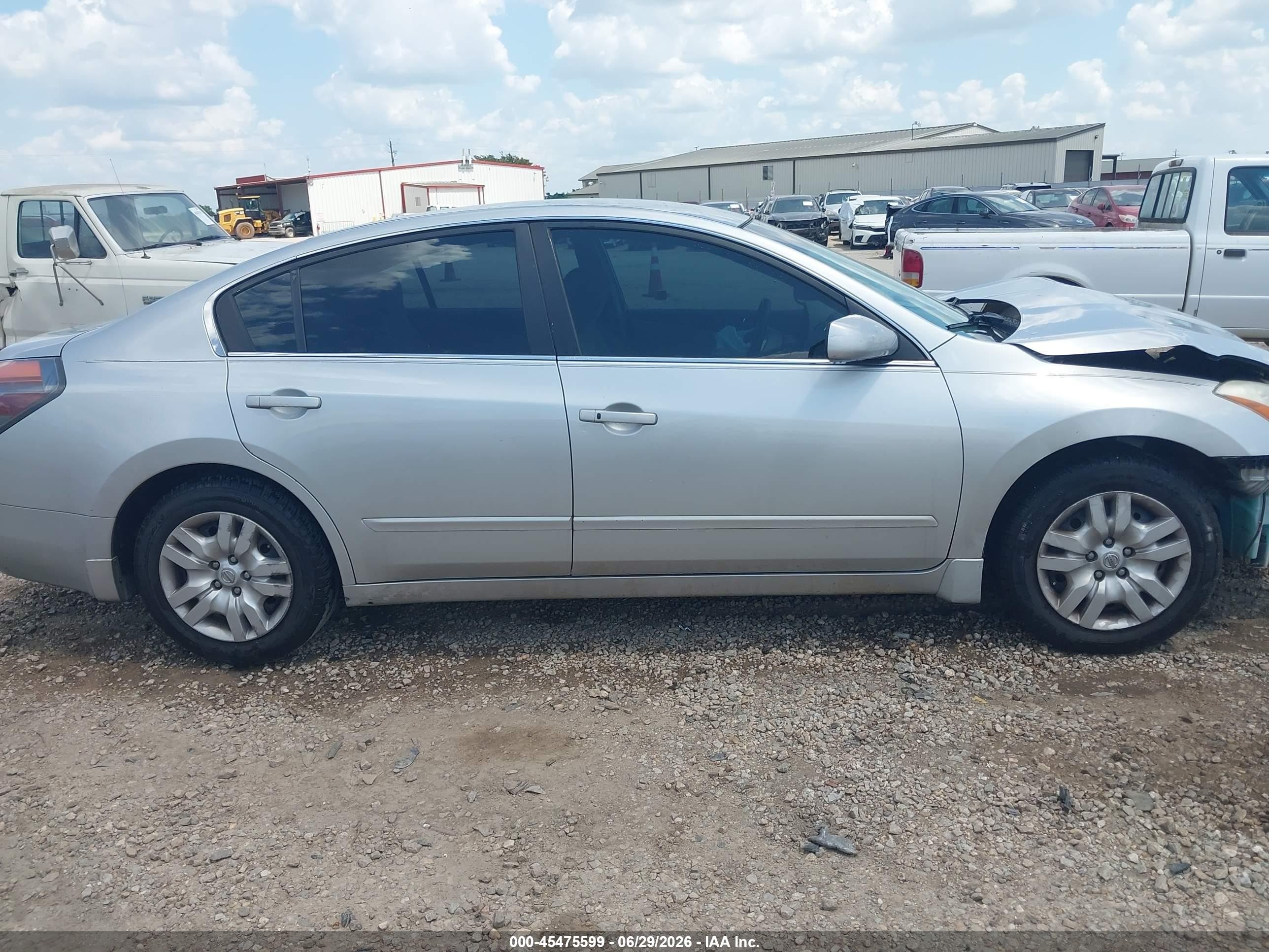 2010 Nissan Altima 2.5 S Silver vin: 1N4AL2AP9AN529363