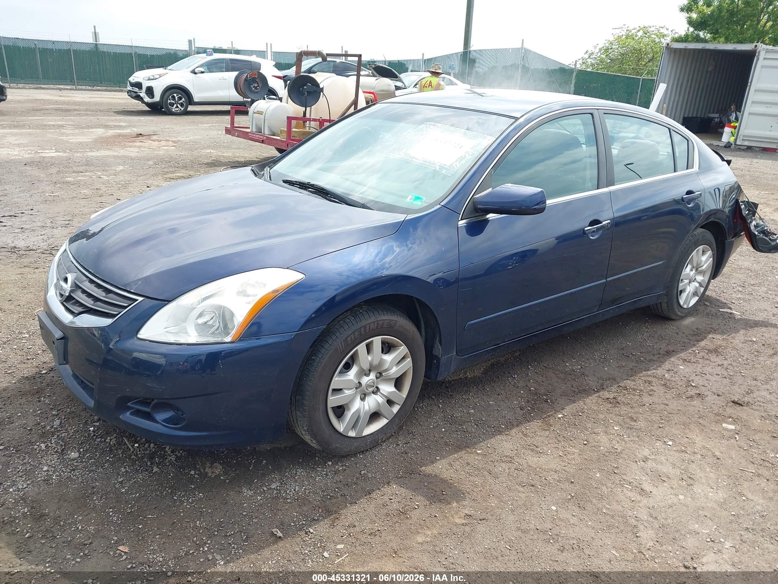 2010 Nissan Altima 2.5 S Navy vin: 1N4AL2AP9AN537723