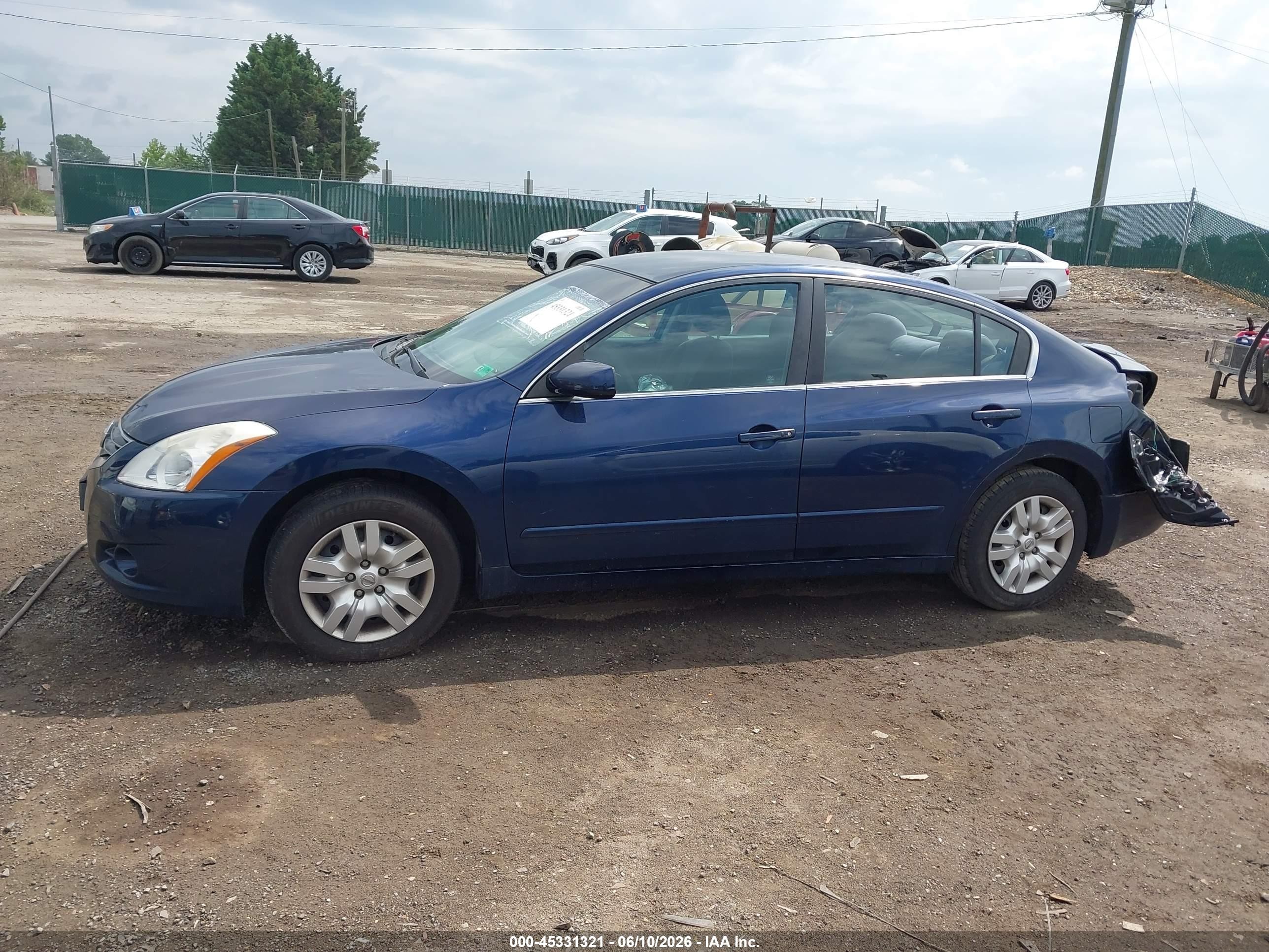 2010 Nissan Altima 2.5 S Navy vin: 1N4AL2AP9AN537723